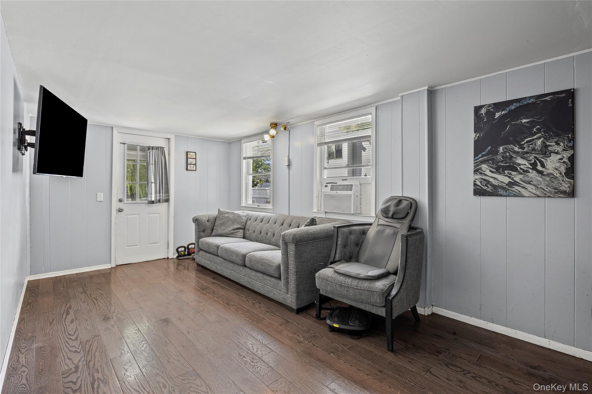 #4 photo, 136 N Delaware Avenue, サフォーク郡 Lindenhurst , NY 11757