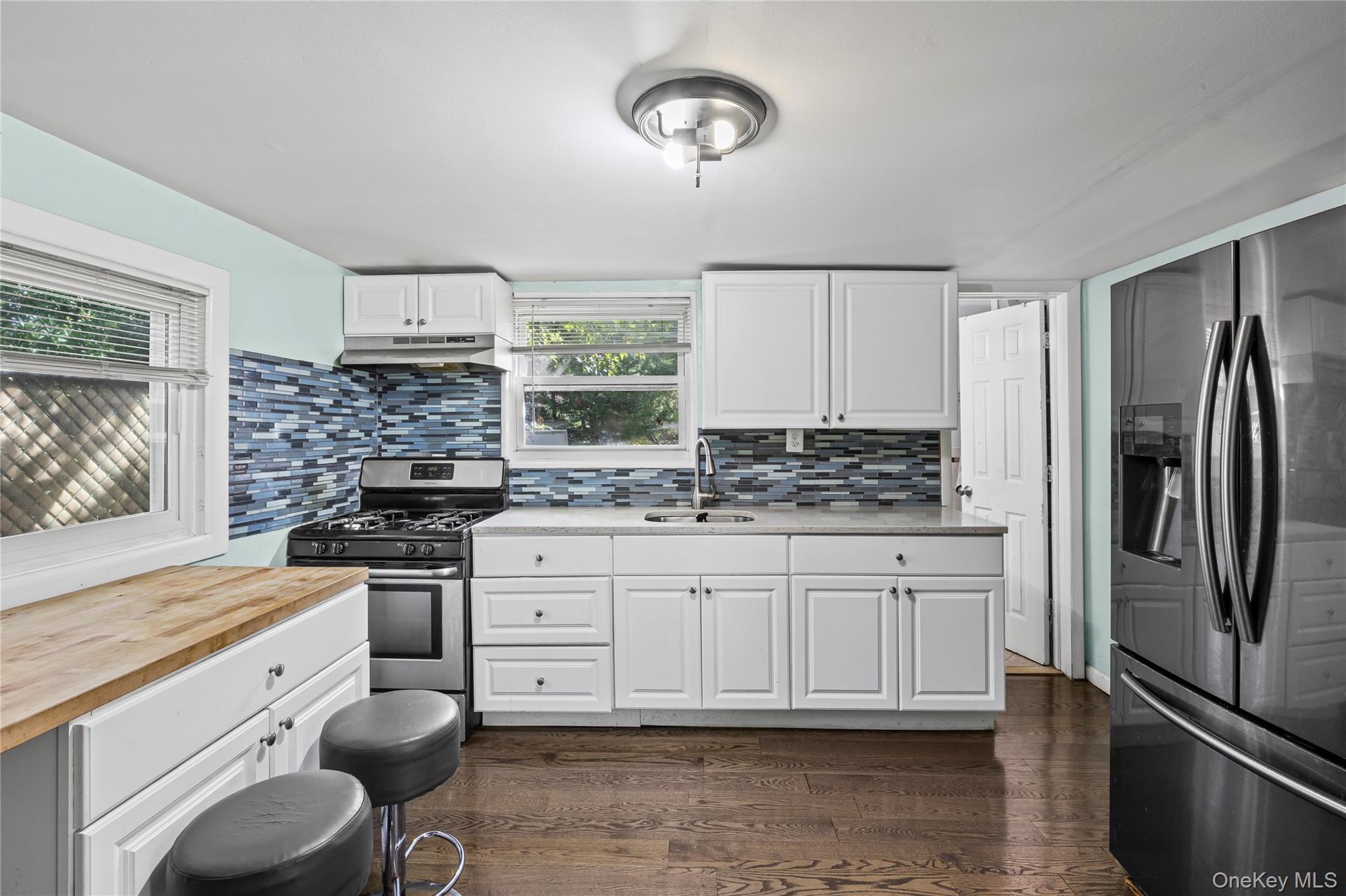 #6 photo, 136 N Delaware Avenue, サフォーク郡 Lindenhurst , NY 11757