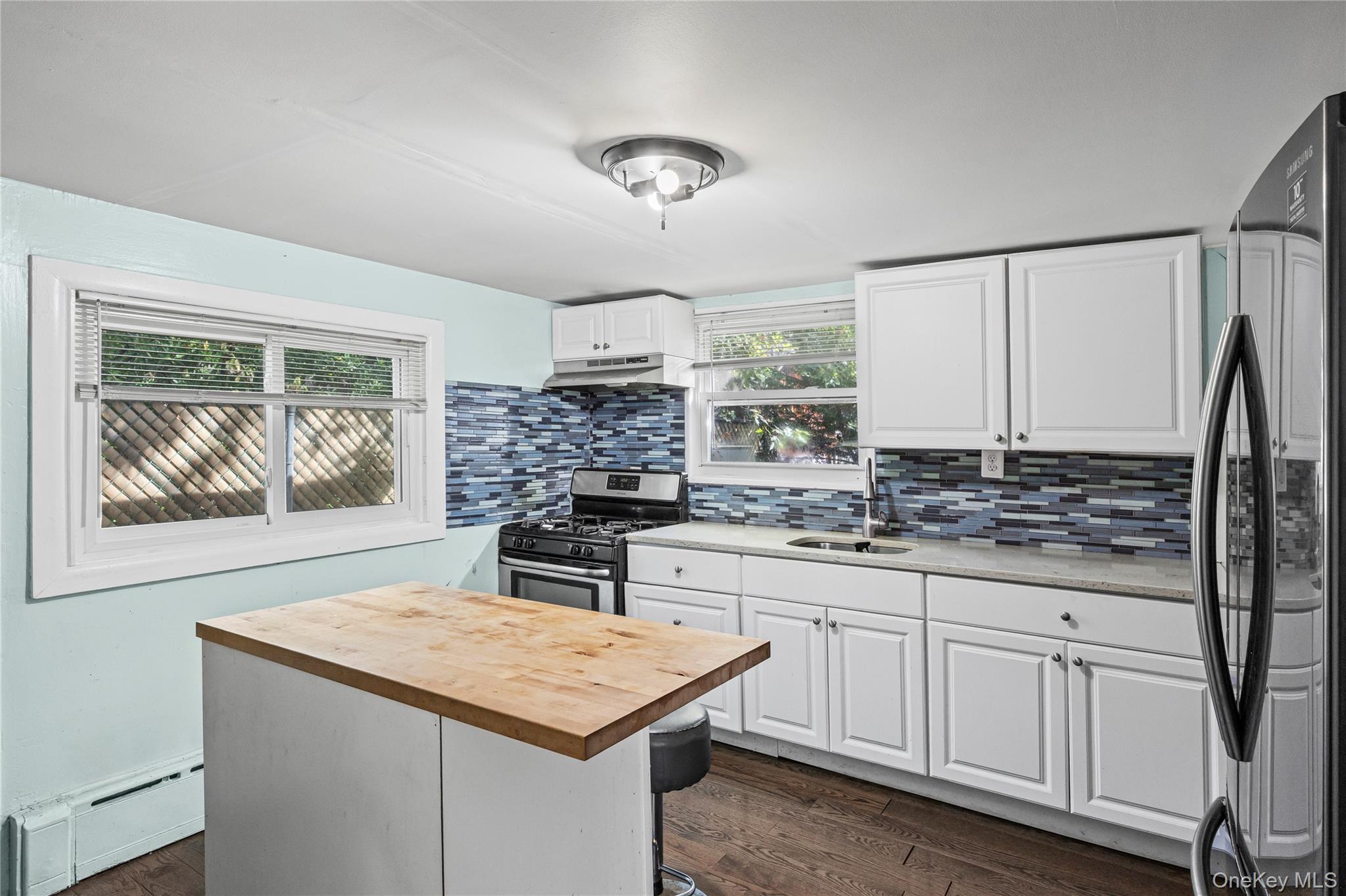 #7 photo, 136 N Delaware Avenue, サフォーク郡 Lindenhurst , NY 11757