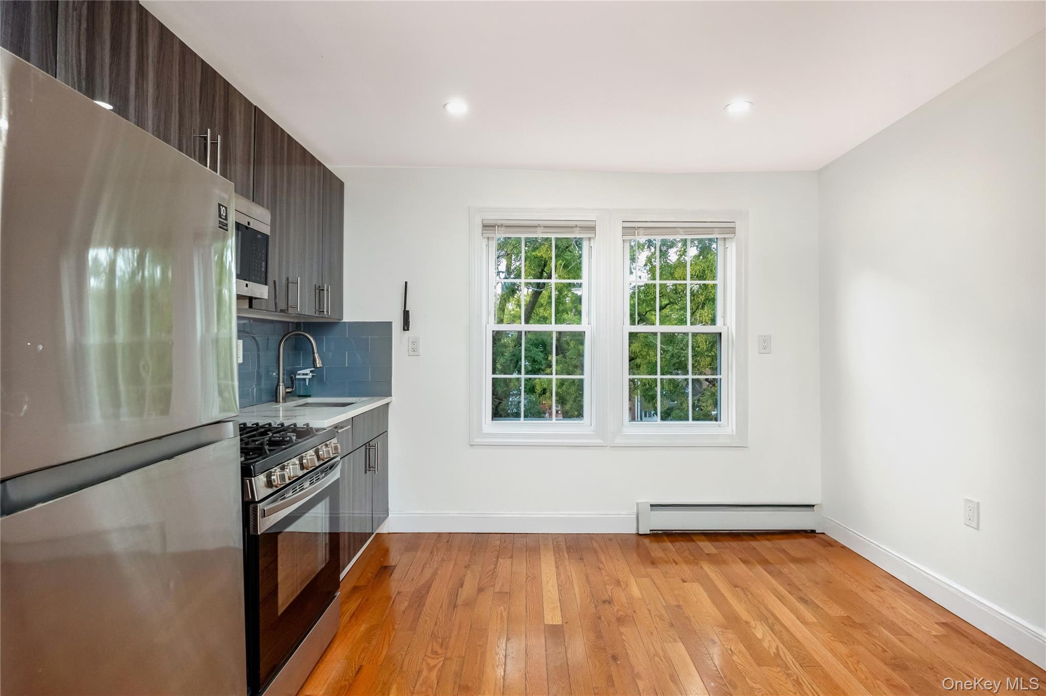 #2 photo, 8933 Moline Street, クイーンズ区 Queens Village , NY 11428