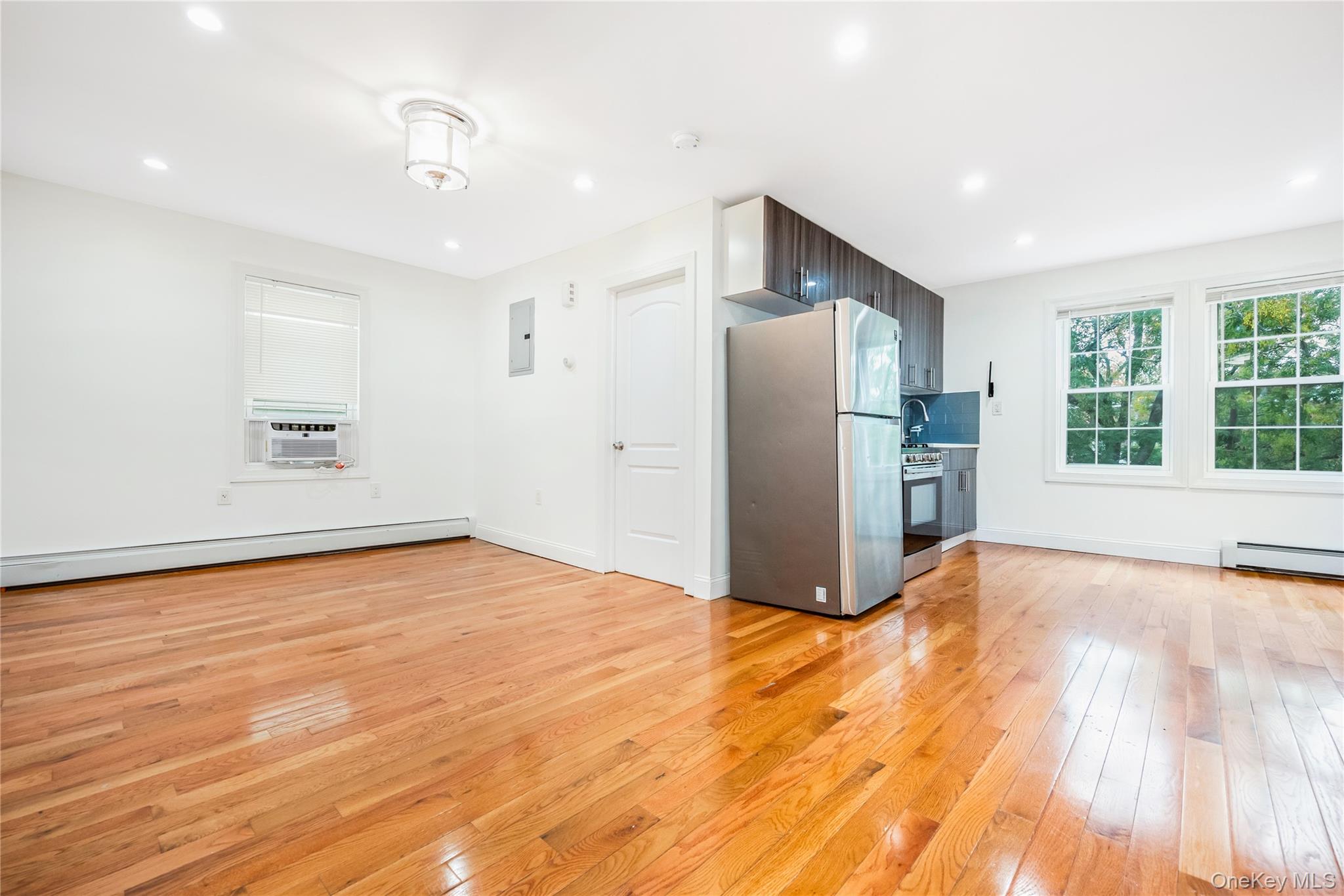 #5 photo, 8933 Moline Street, クイーンズ区 Queens Village , NY 11428