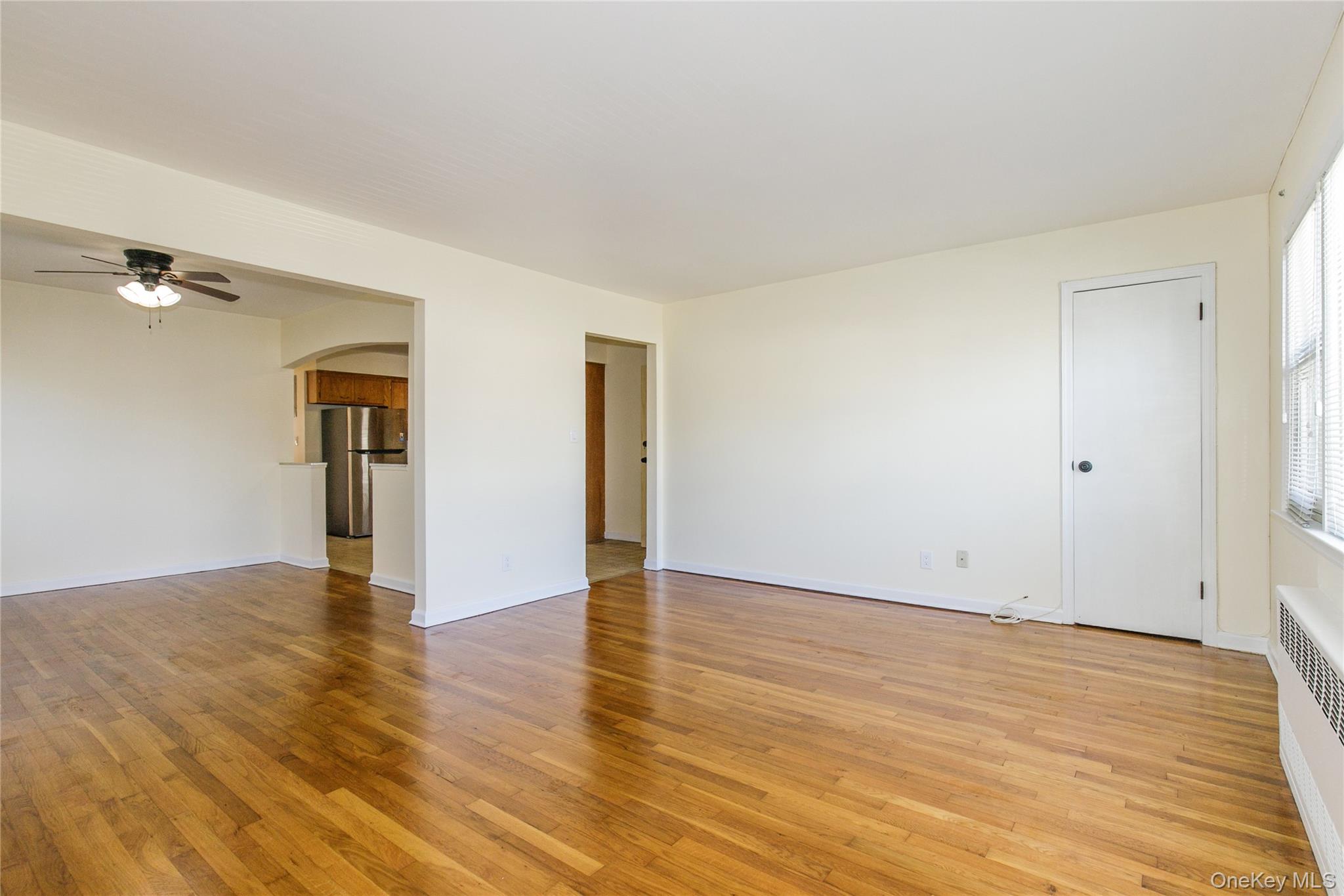 #18 photo, 22114 Fairbury Avenue, クイーンズ区 Queens Village , NY 11428