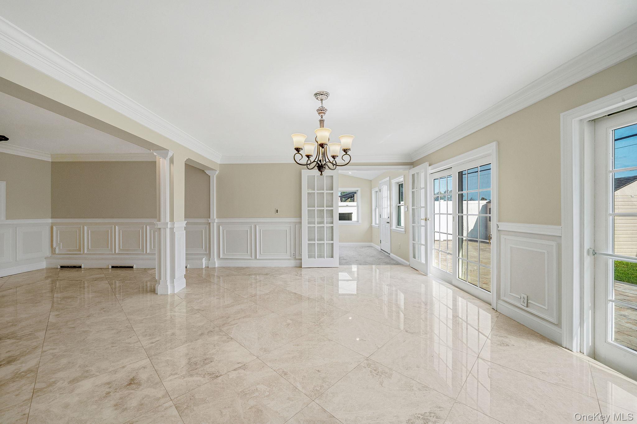 #11 photo, 37 Chickadee Lane, ナッソー郡 Levittown , NY 11756