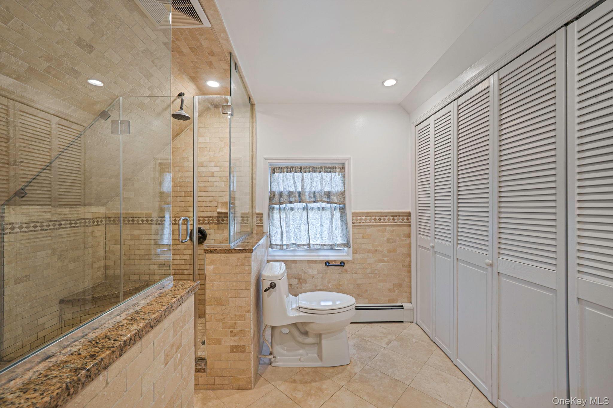 #17 photo, 37 Chickadee Lane, ナッソー郡 Levittown , NY 11756