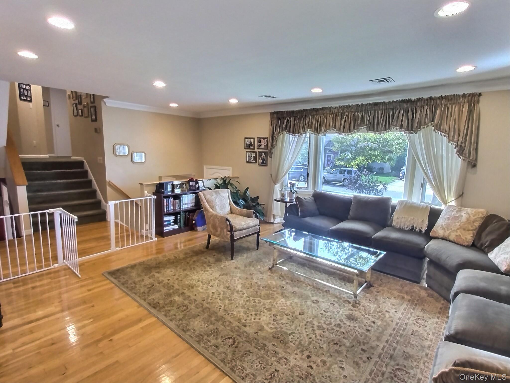 #4 photo, 3391 Fairway Road, ナッソー郡 Oceanside , NY 11572