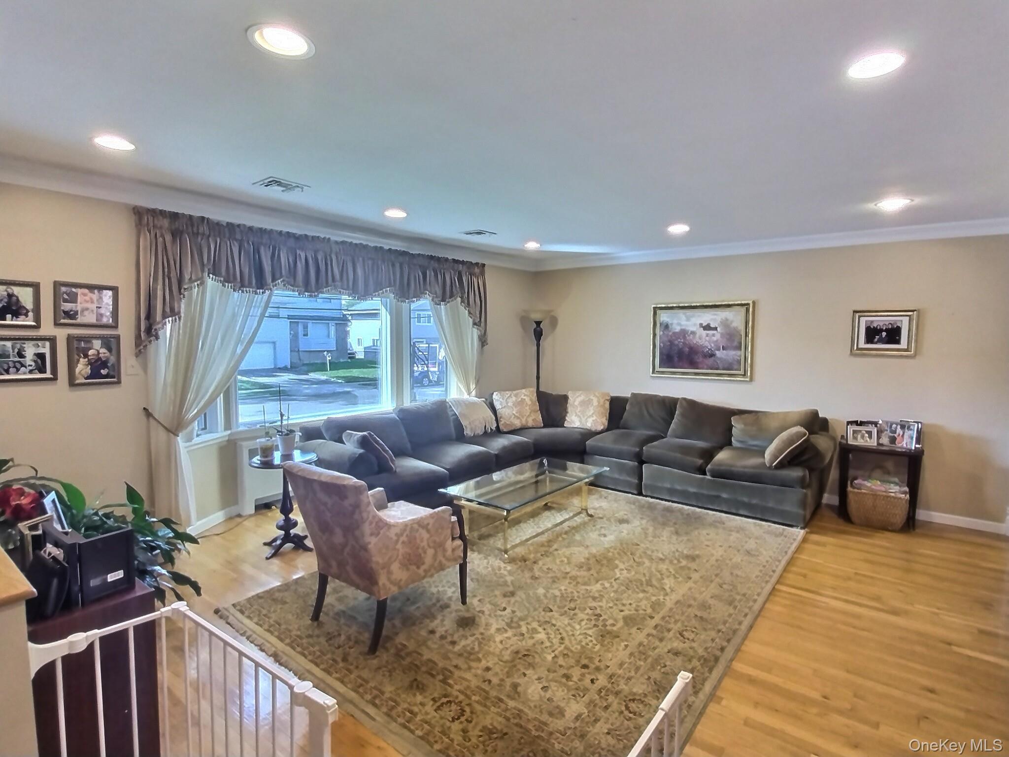 #5 photo, 3391 Fairway Road, ナッソー郡 Oceanside , NY 11572