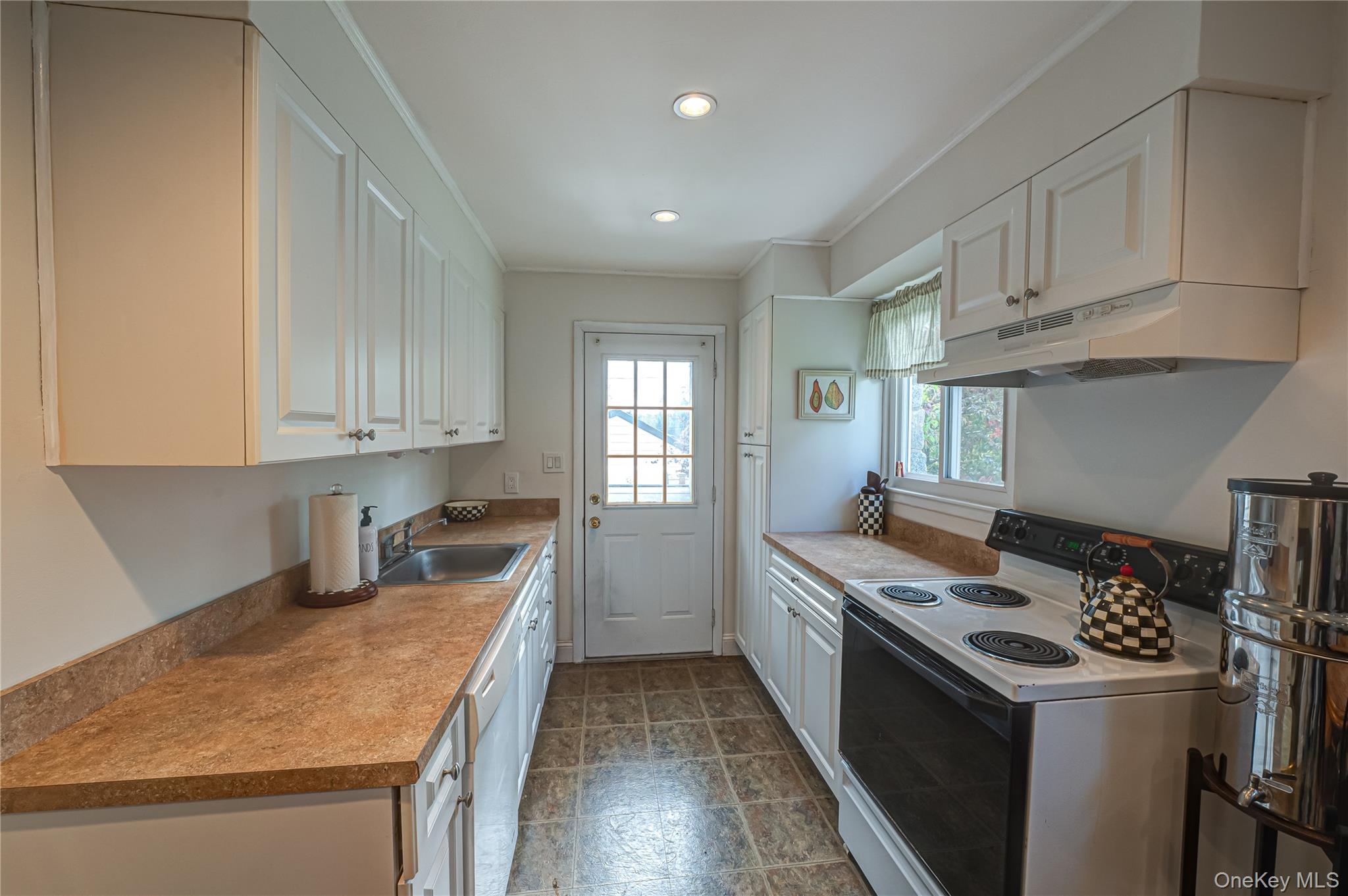 #7 photo, 159 Saint Nicholas Avenue, サフォーク郡 Smithtown , NY 11787