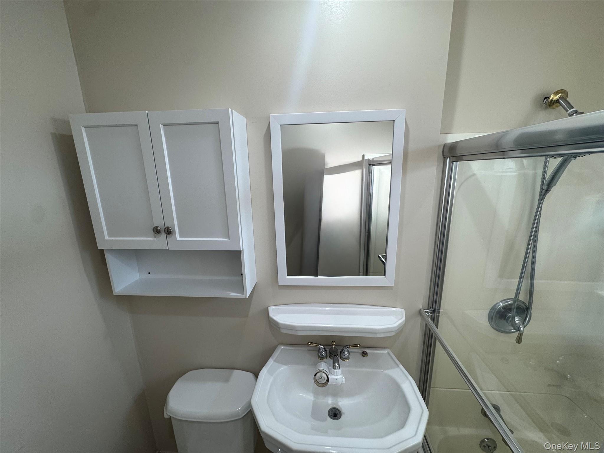 #11 photo, 25 Elizabeth Street, ナッソー郡 Farmingdale , NY 11735