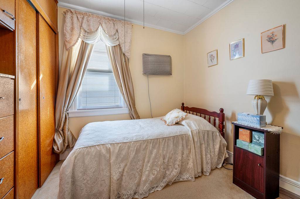 #15 photo, 78-14 64th Place, Glendale , NY 11385