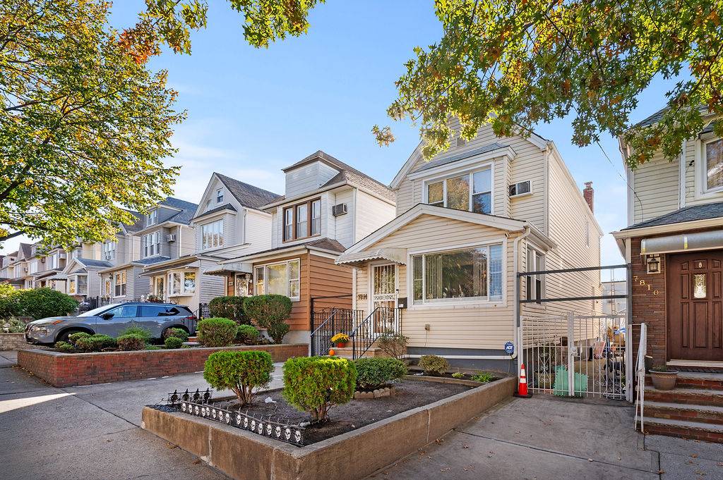 #3 photo, 78-14 64th Place, Glendale , NY 11385