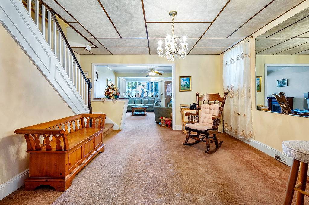 #8 photo, 78-14 64th Place, Glendale , NY 11385