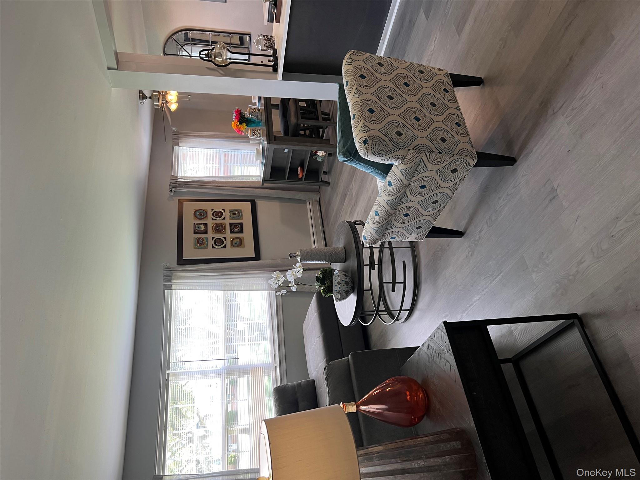 #1 photo, Central Islip, サフォーク郡 Central Islip , NY 11722