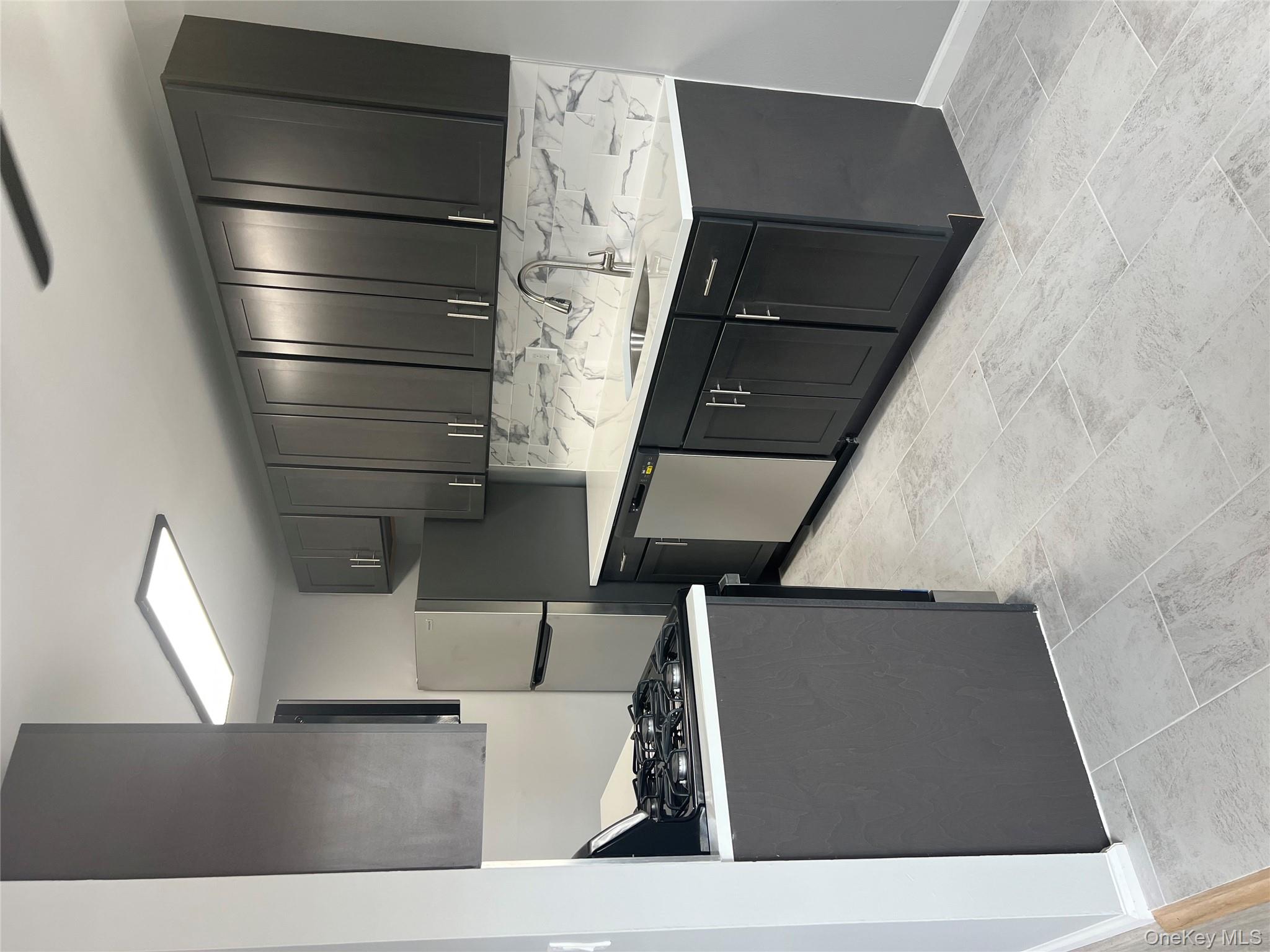 #8 photo, Central Islip, サフォーク郡 Central Islip , NY 11722