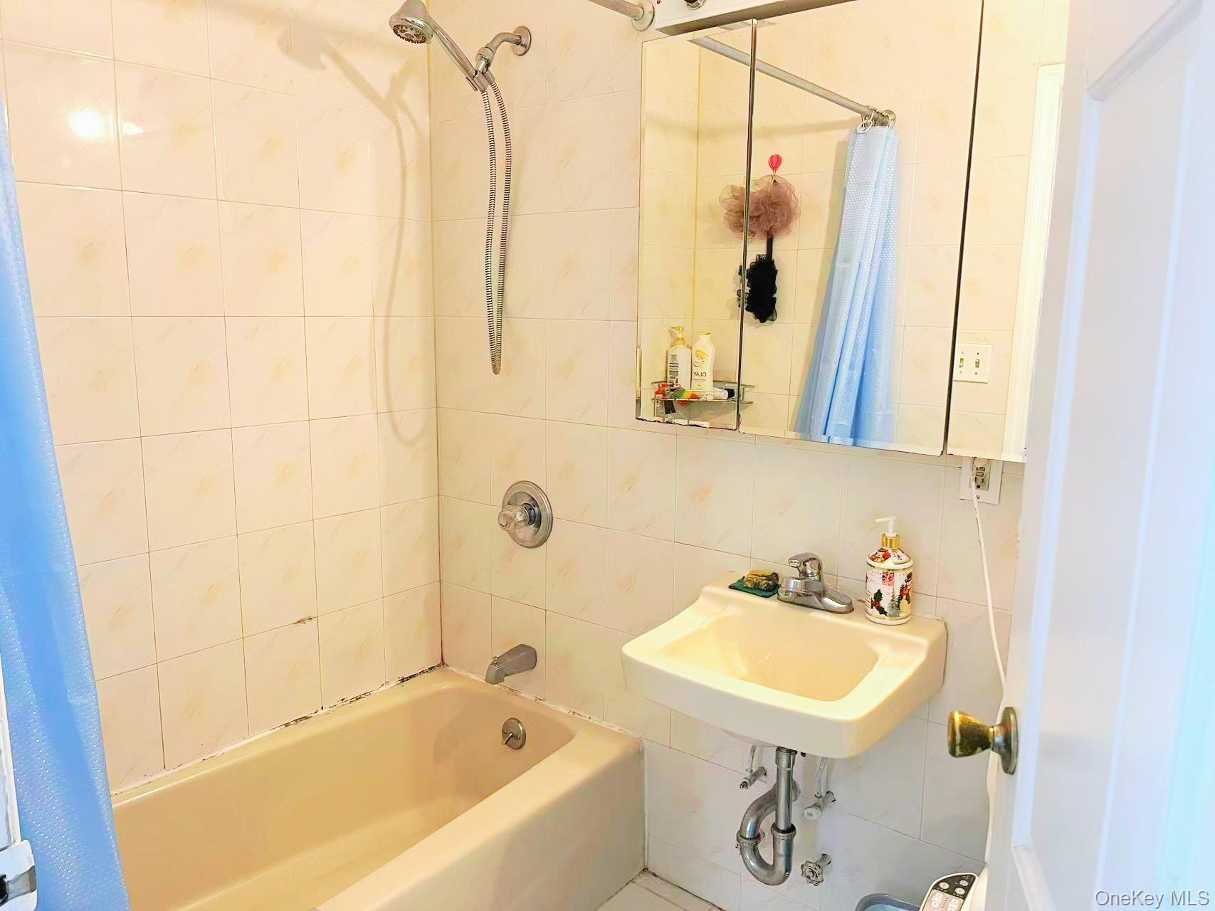 #9 photo, 4133 Parsons Boulevard, クイーンズ区 Flushing , NY 11355