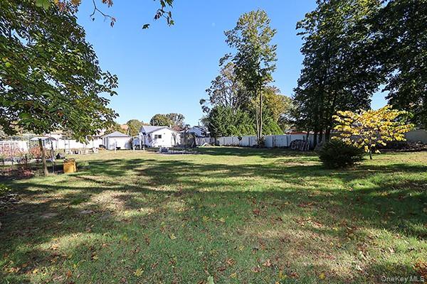 #20 photo, 44 Orchard Street, Hauppauge , NY 11788