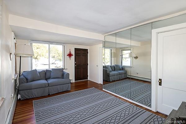 #5 photo, 44 Orchard Street, Hauppauge , NY 11788