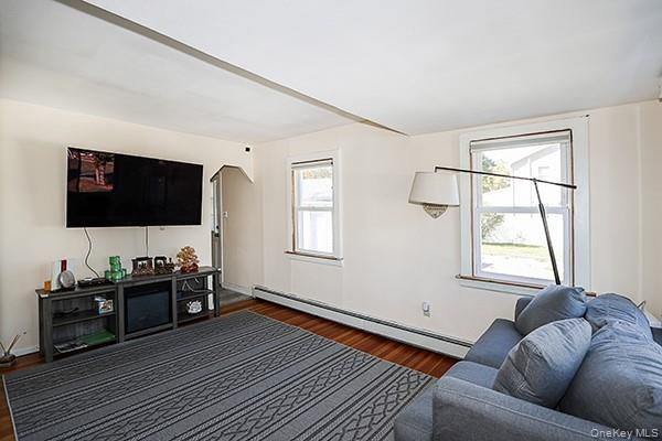 #6 photo, 44 Orchard Street, Hauppauge , NY 11788