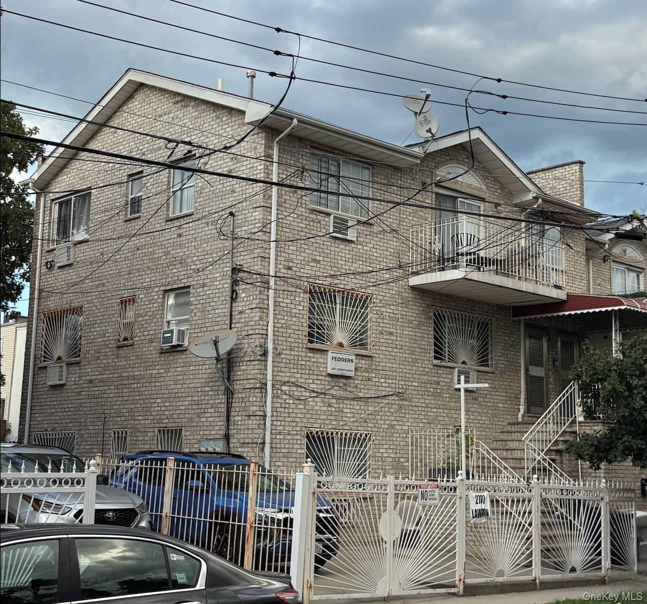 #1 photo, 2737 Lawton Avenue, ブロンクス区 Bronx , NY 10465