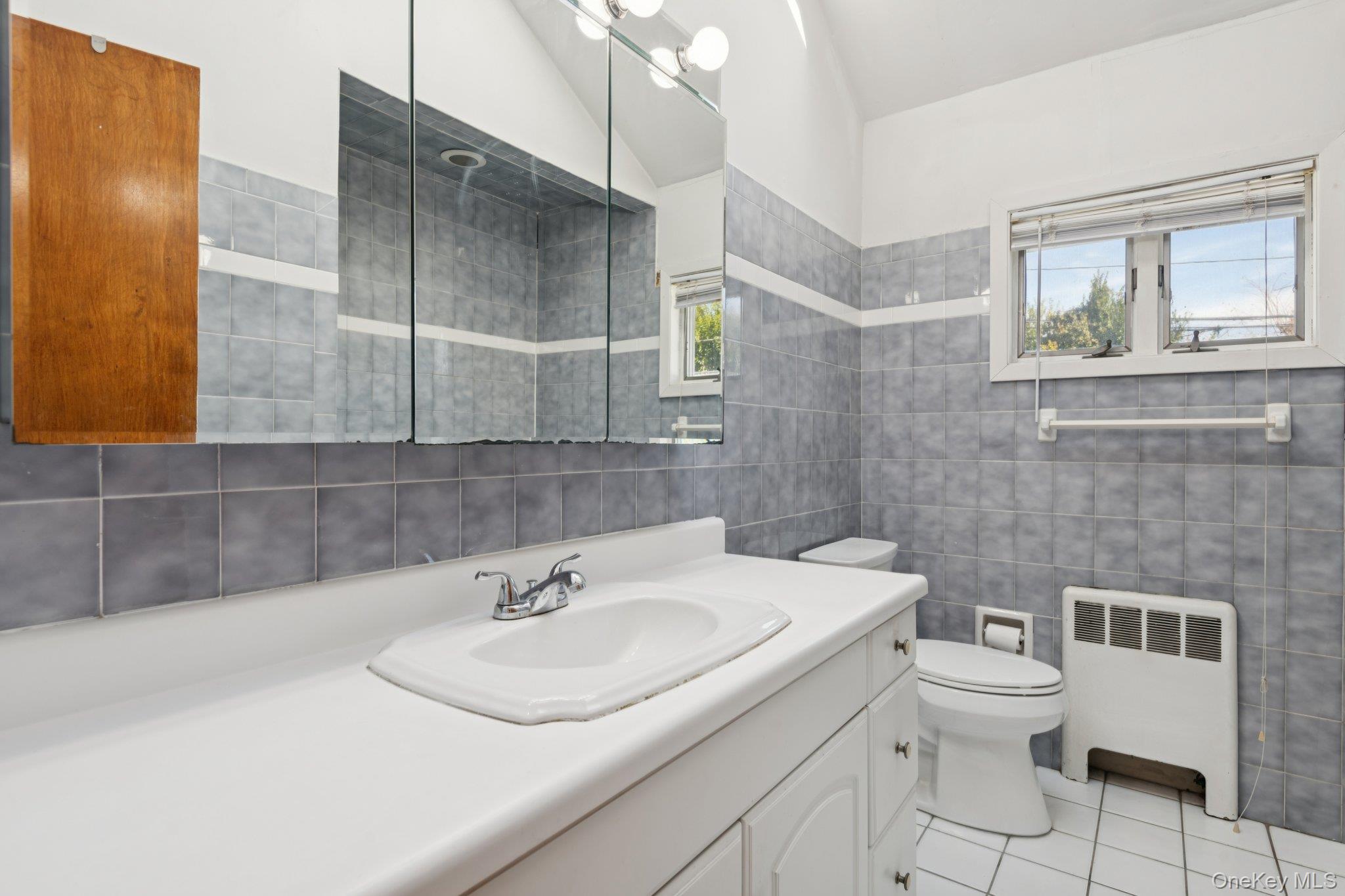 #14 photo, 17 Whitman Avenue, Syosset , NY 11791