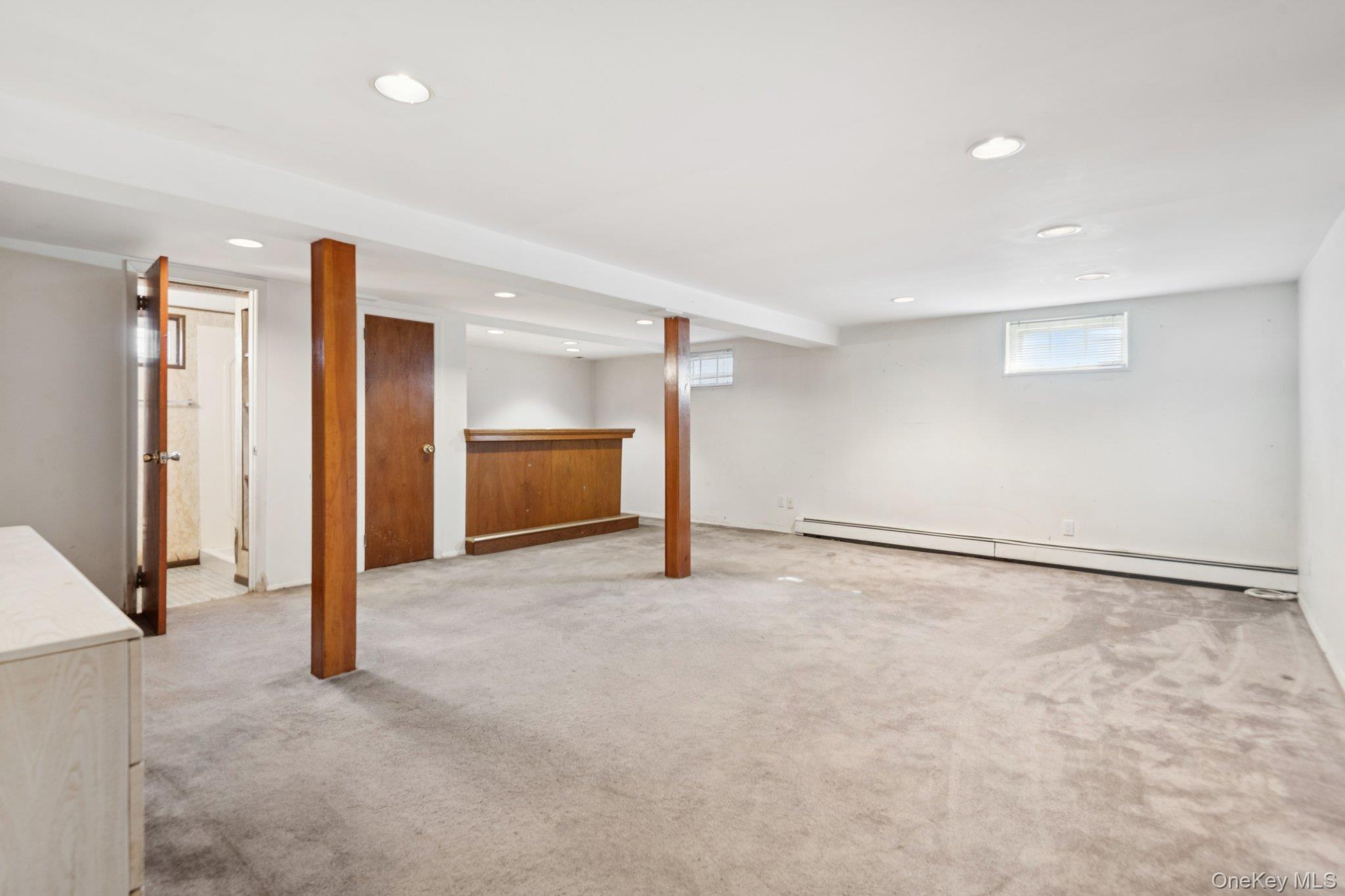 #16 photo, 17 Whitman Avenue, Syosset , NY 11791