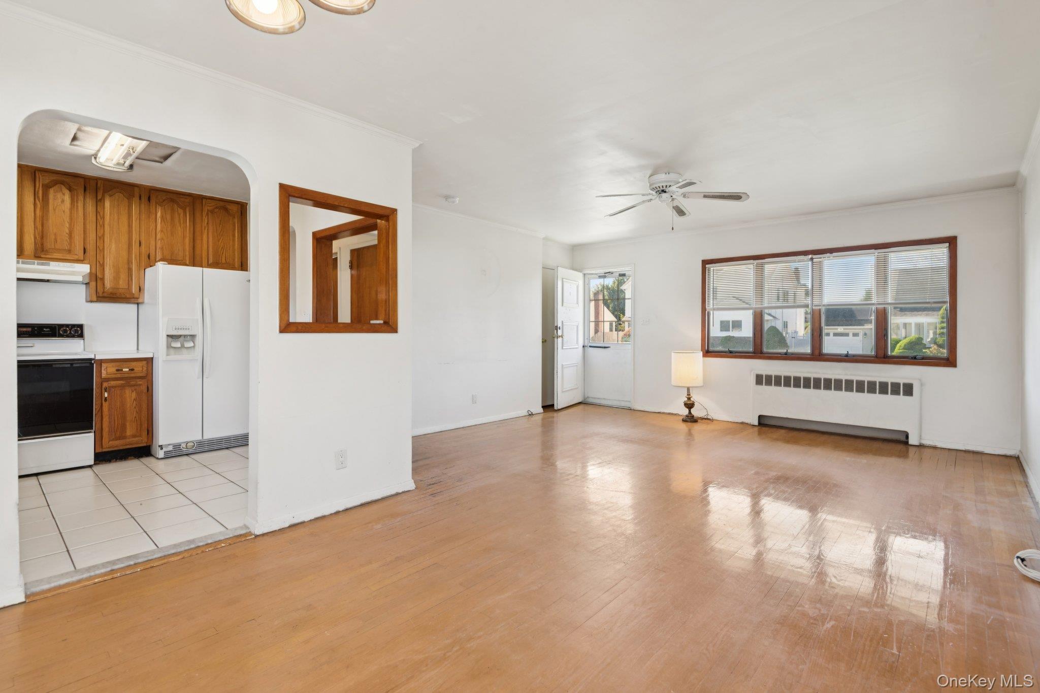 #5 photo, 17 Whitman Avenue, Syosset , NY 11791