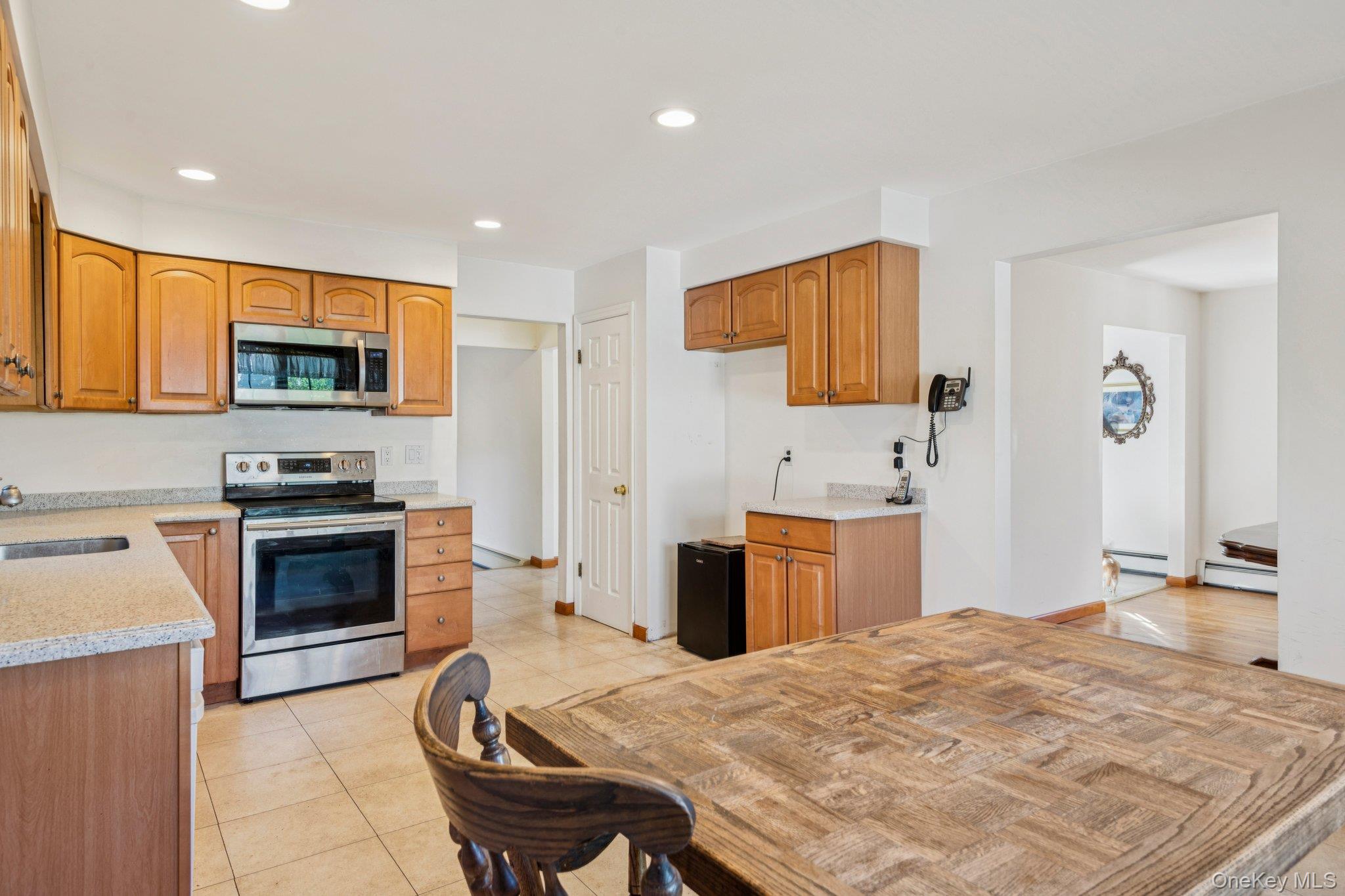 #12 photo, 10 Aron Drive, Woodbury , NY 11797