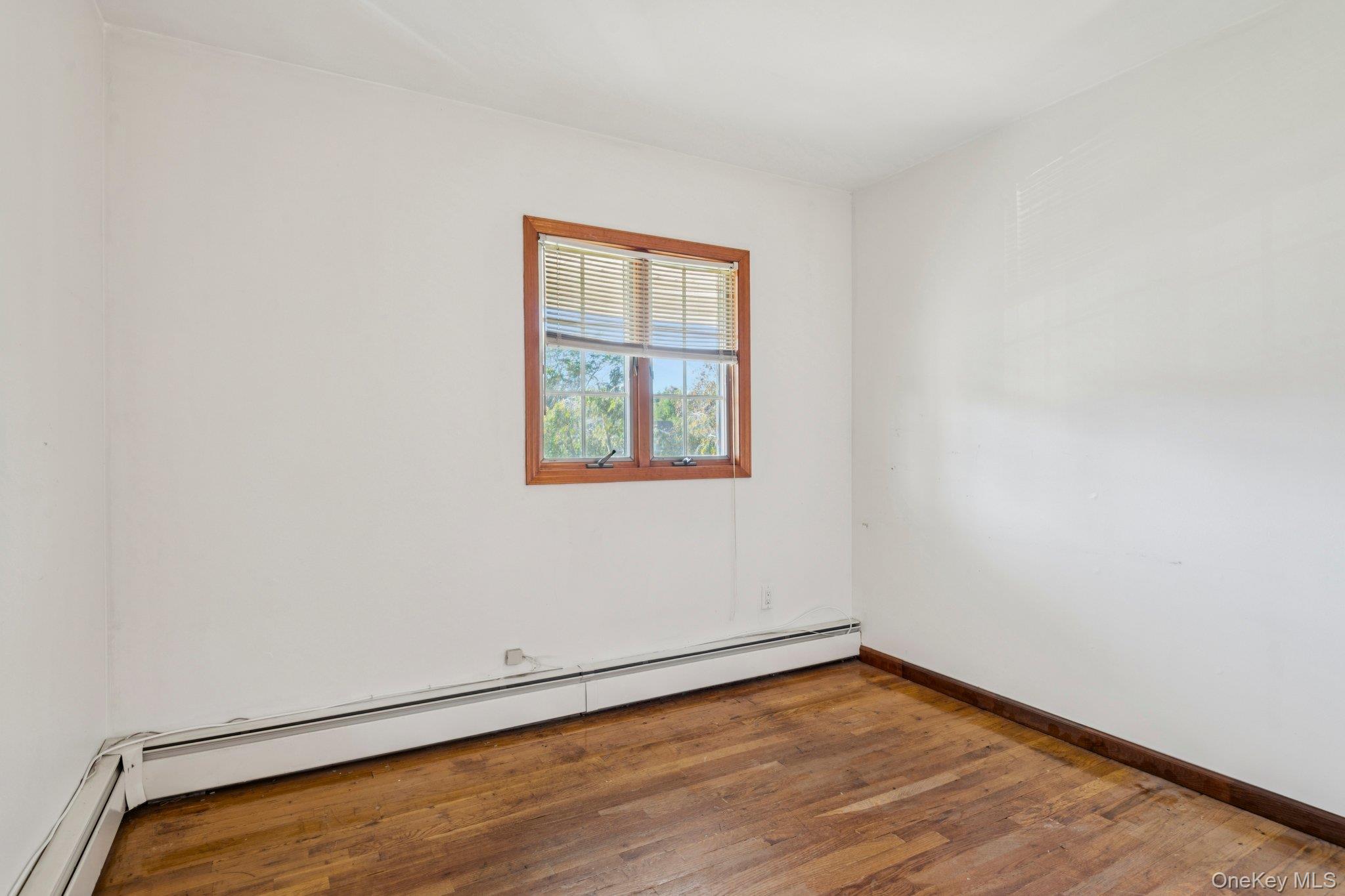 #17 photo, 10 Aron Drive, Woodbury , NY 11797