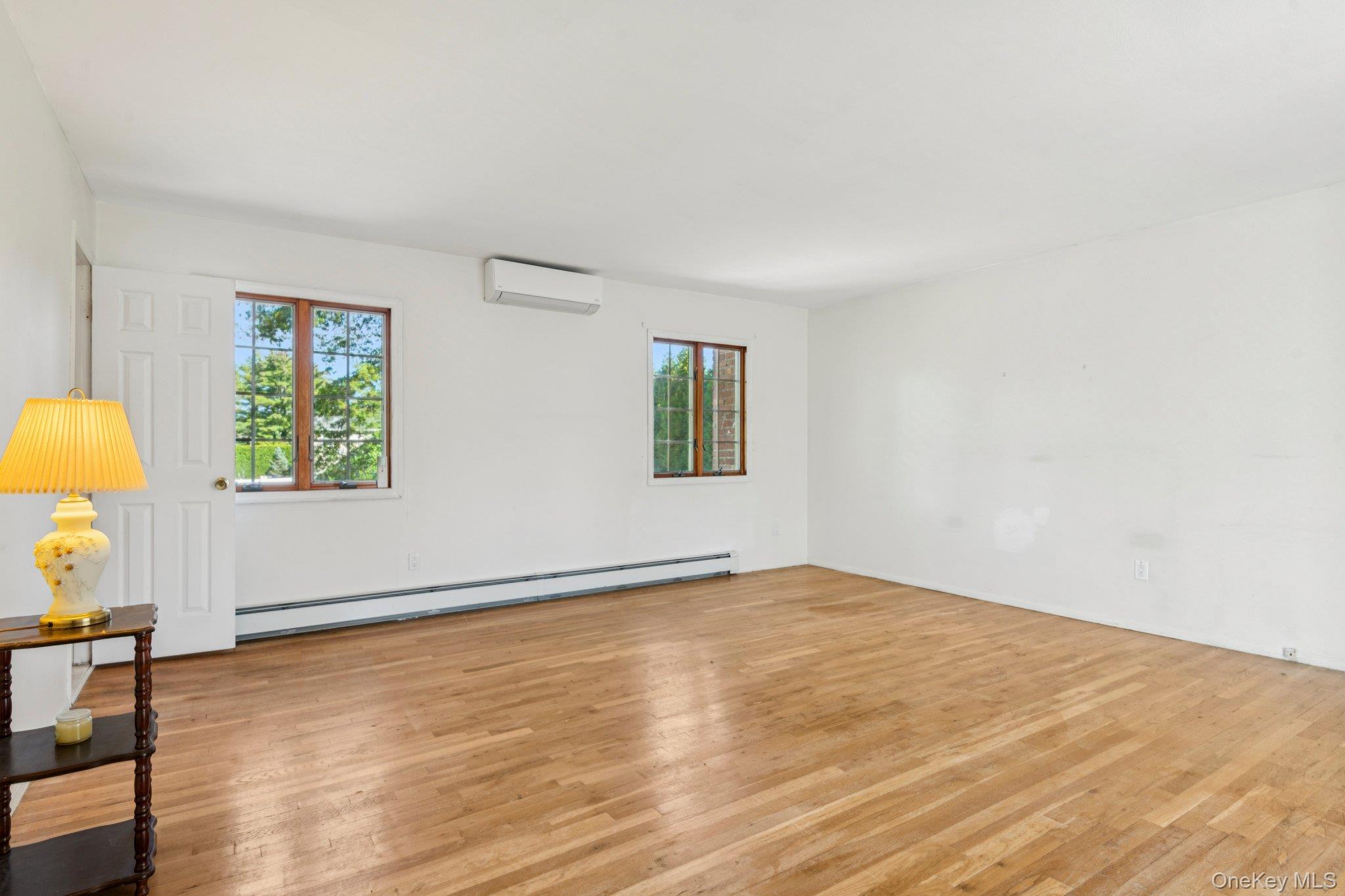 #20 photo, 10 Aron Drive, Woodbury , NY 11797