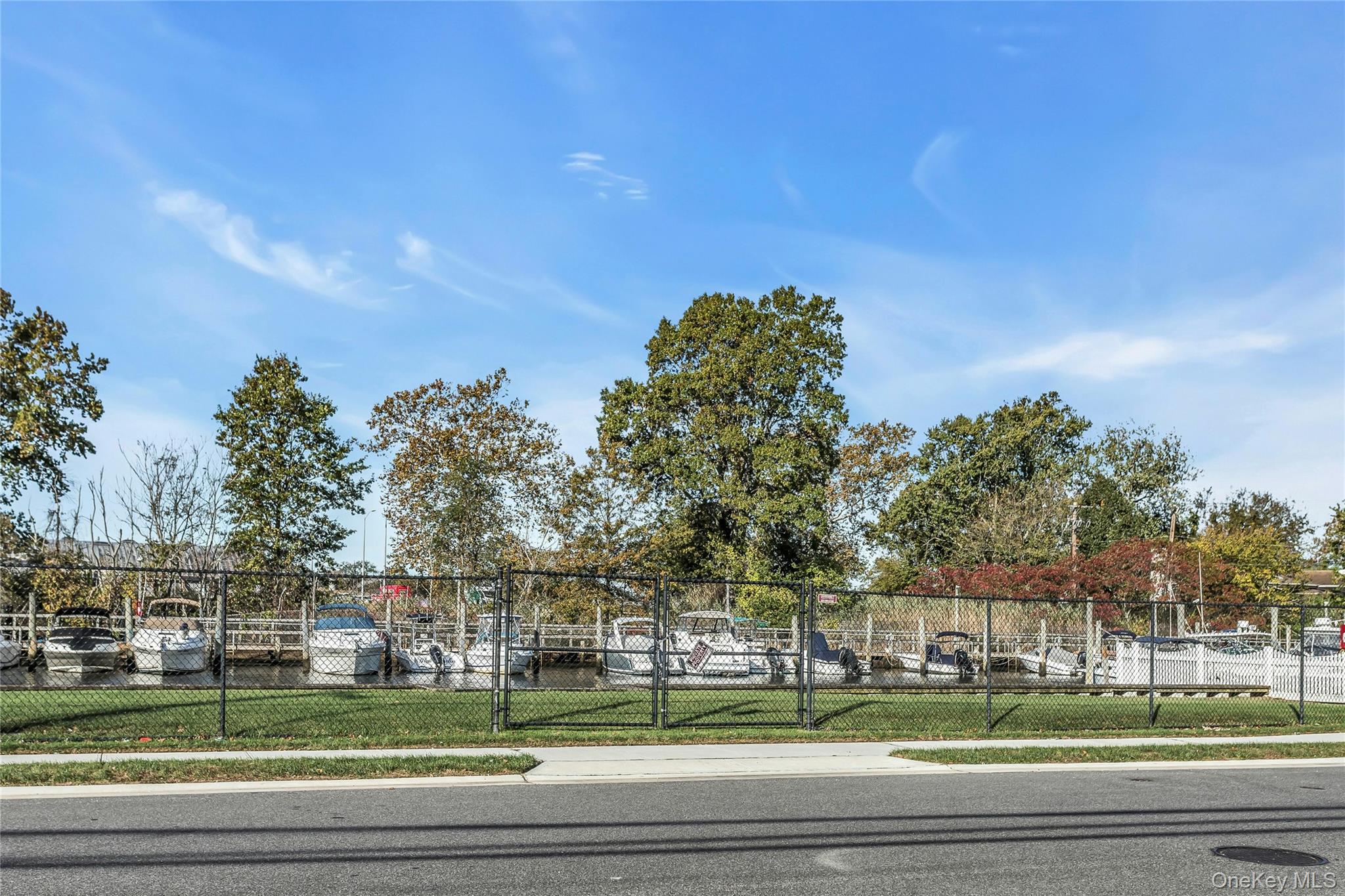 #16 photo, 2466 Army Place, ナッソー郡 Bellmore , NY 11710