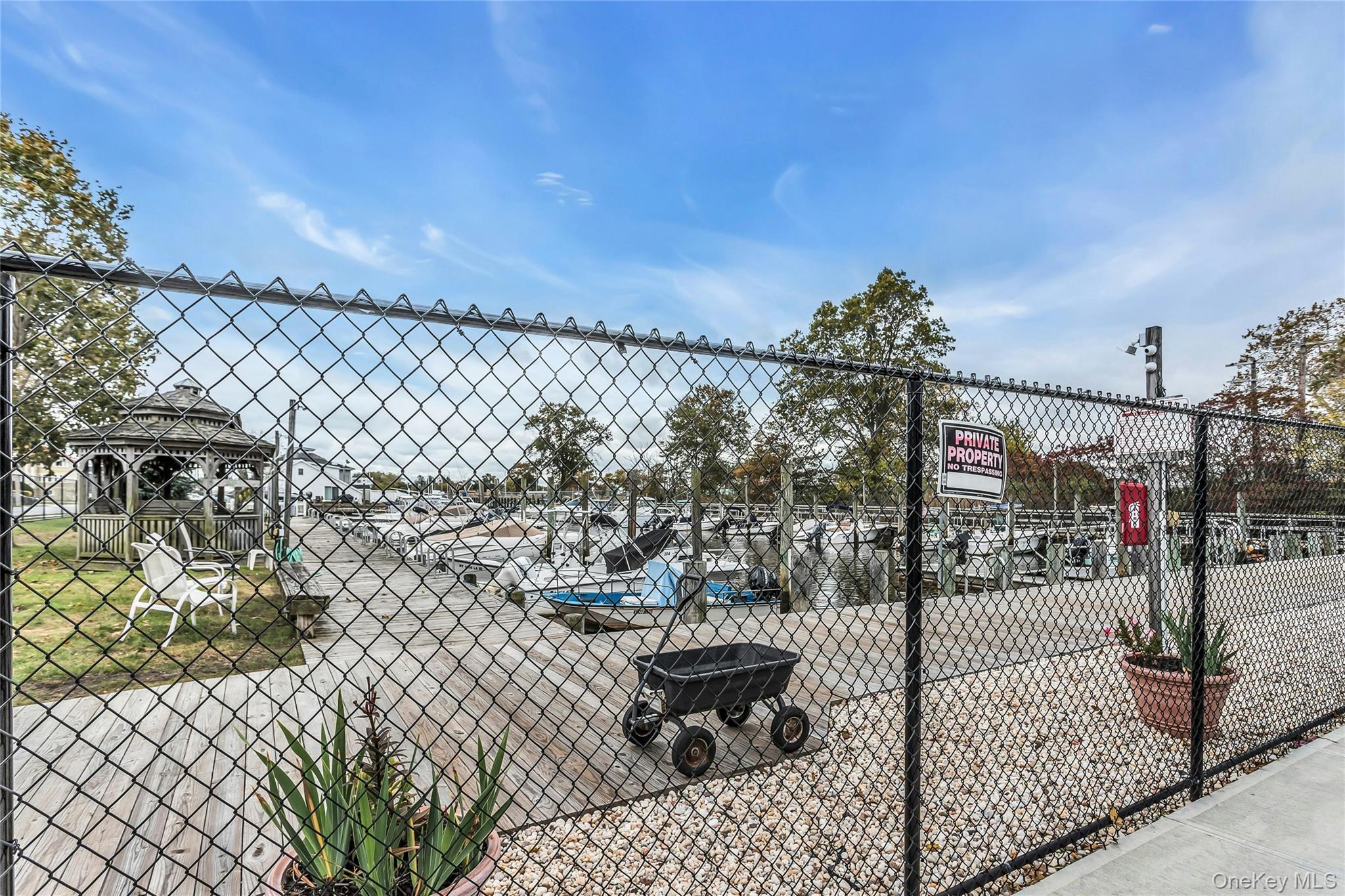 #17 photo, 2466 Army Place, ナッソー郡 Bellmore , NY 11710