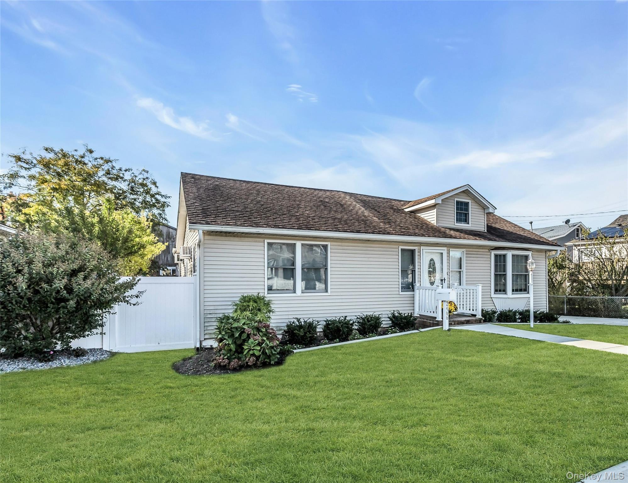 #2 photo, 2466 Army Place, ナッソー郡 Bellmore , NY 11710