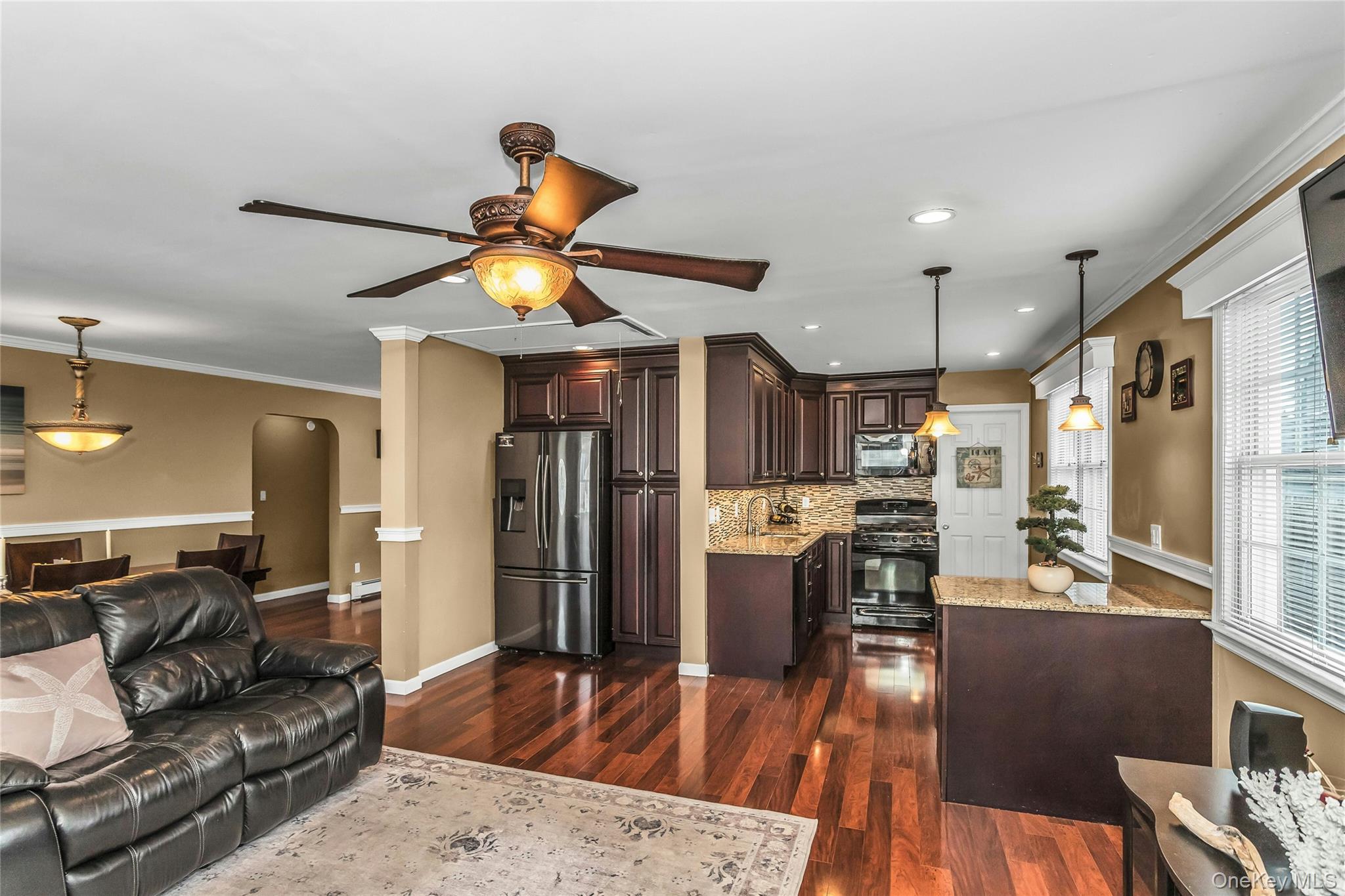 #5 photo, 2466 Army Place, ナッソー郡 Bellmore , NY 11710