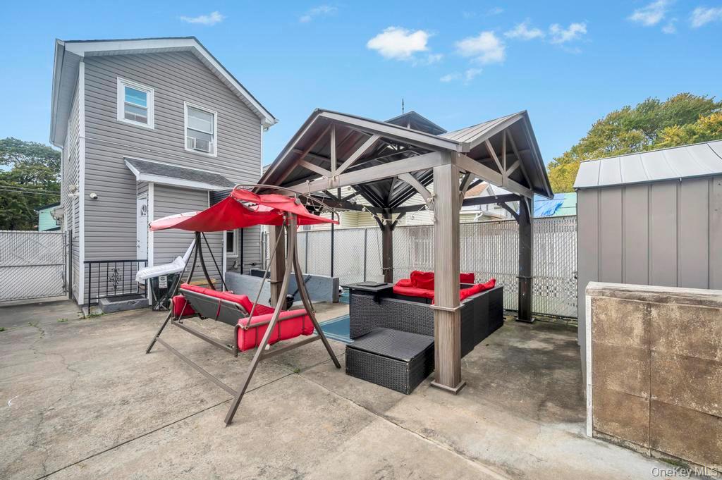 #17 photo, 21867 110th Avenue, クイーンズ区 Queens Village , NY 11429