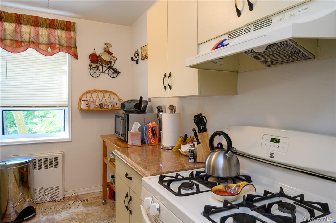 #10 photo, 5 Sadore Lane, Yonkers , NY 10710