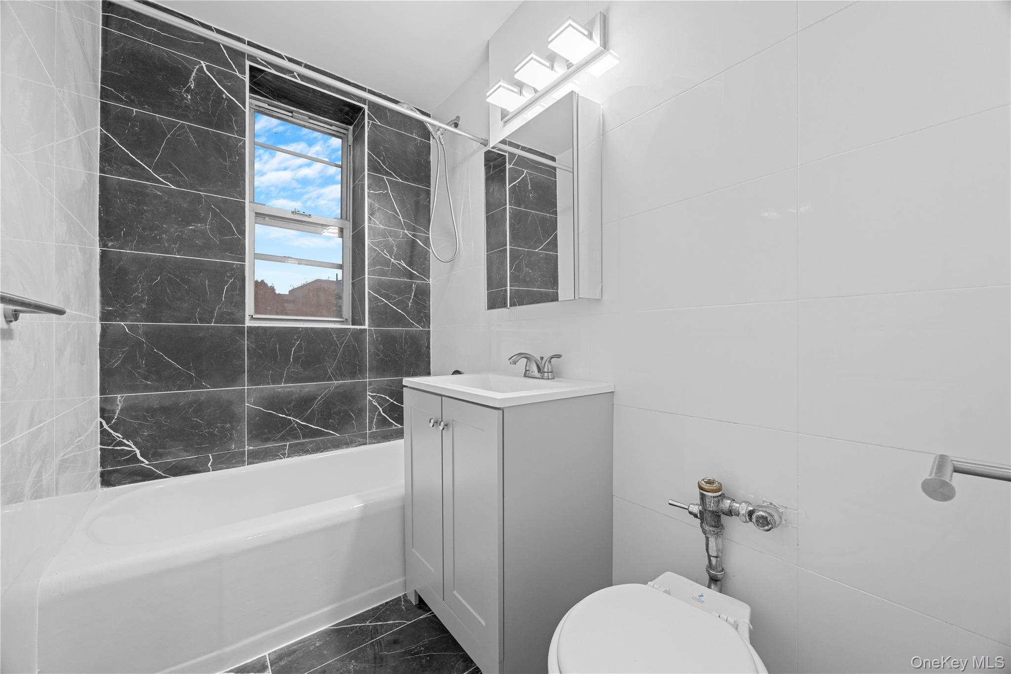 #11 photo, 2630 Kingsbridge Terrace, ブロンクス区 Bronx , NY 10463