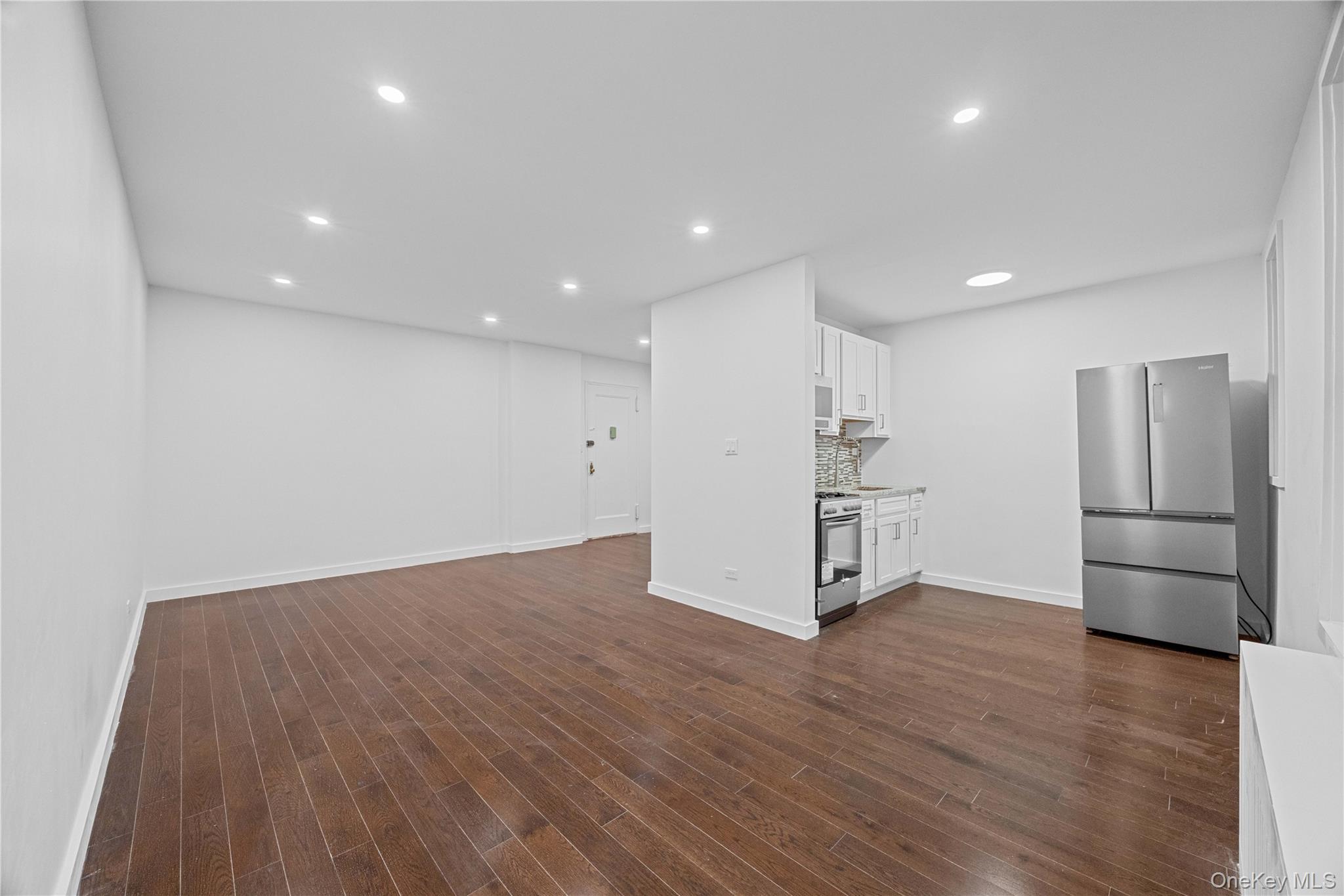 #5 photo, 2630 Kingsbridge Terrace, ブロンクス区 Bronx , NY 10463