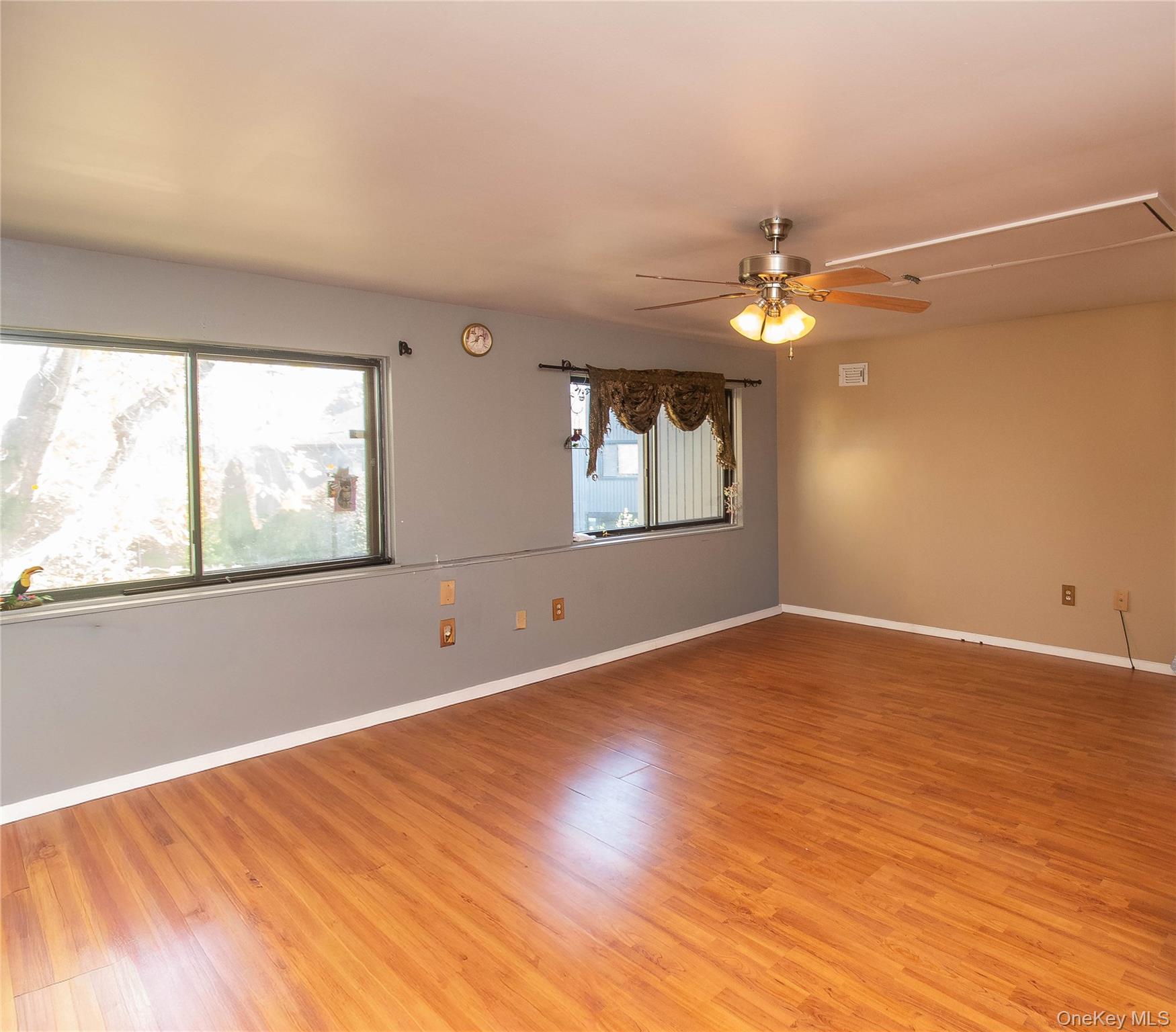 #11 photo, 1807 Holly Walk, Poughkeepsie , NY 12603