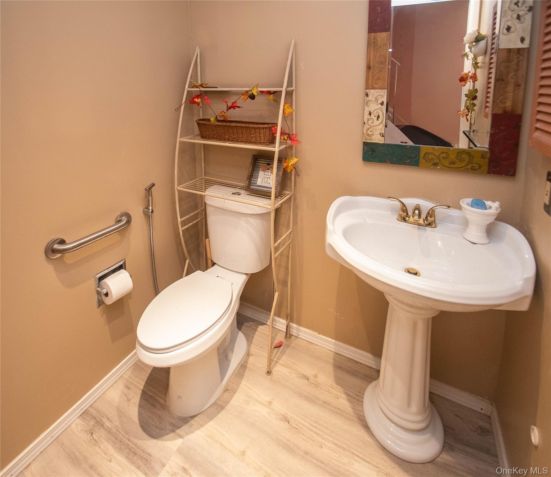 #8 photo, 1807 Holly Walk, Poughkeepsie , NY 12603