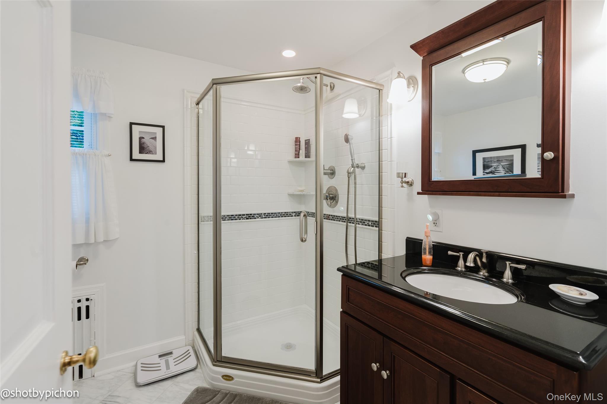 #19 photo, 102 Cedar Avenue, Poughkeepsie , NY 12603