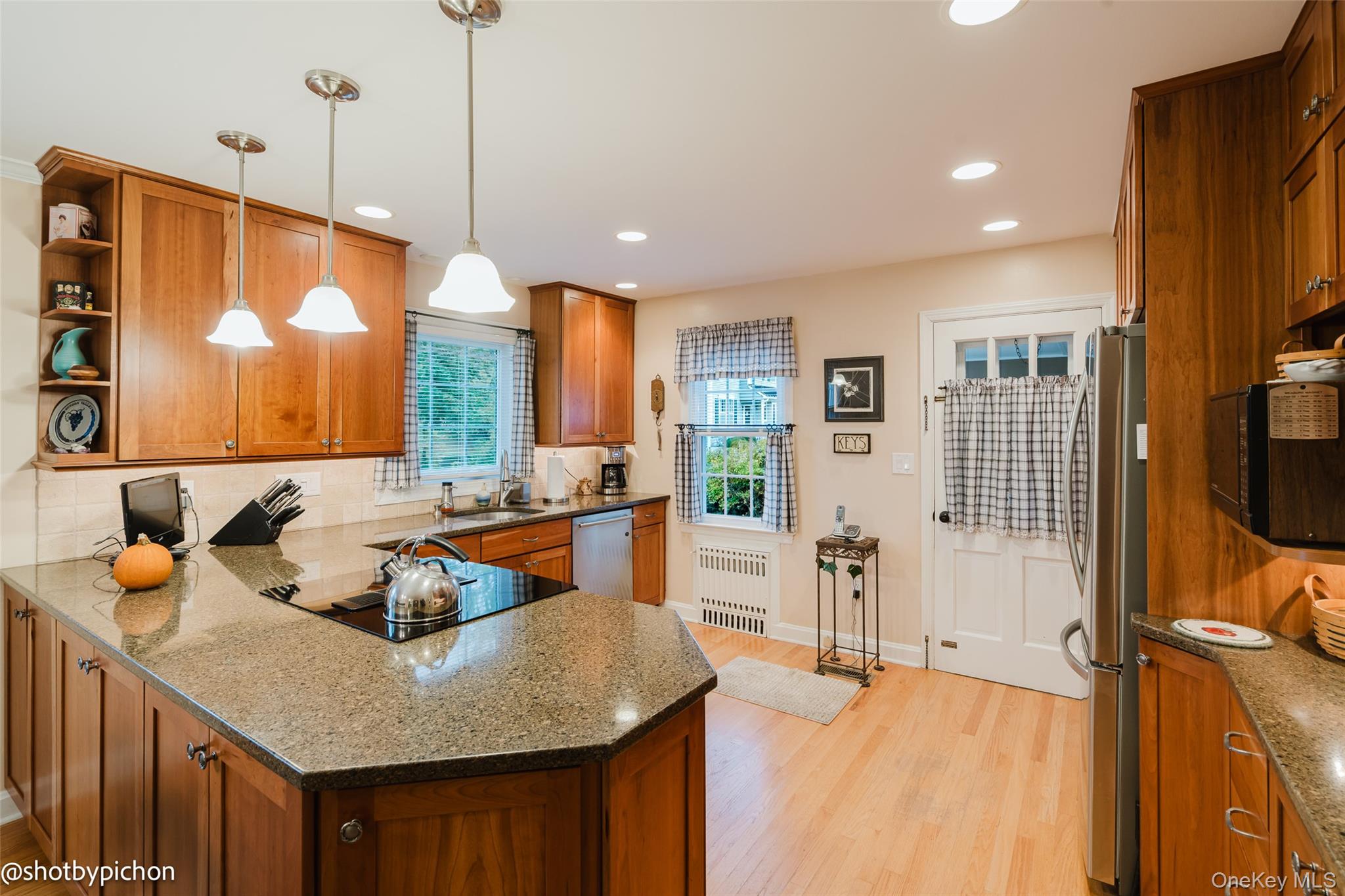 #9 photo, 102 Cedar Avenue, Poughkeepsie , NY 12603