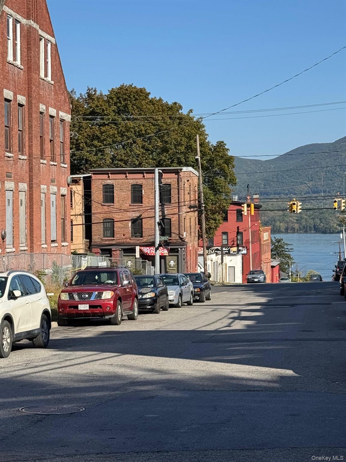 #8 photo, 121 Renwick Street, Newburgh , NY 12550