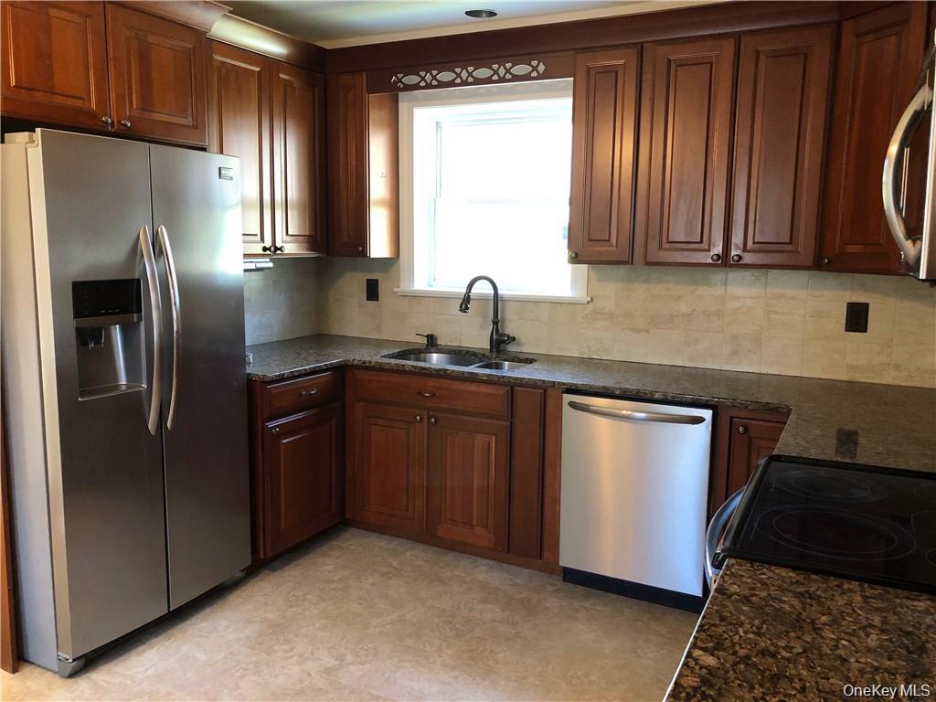 #4 photo, 4 Edgewood Drive, Central Valley , NY 10917