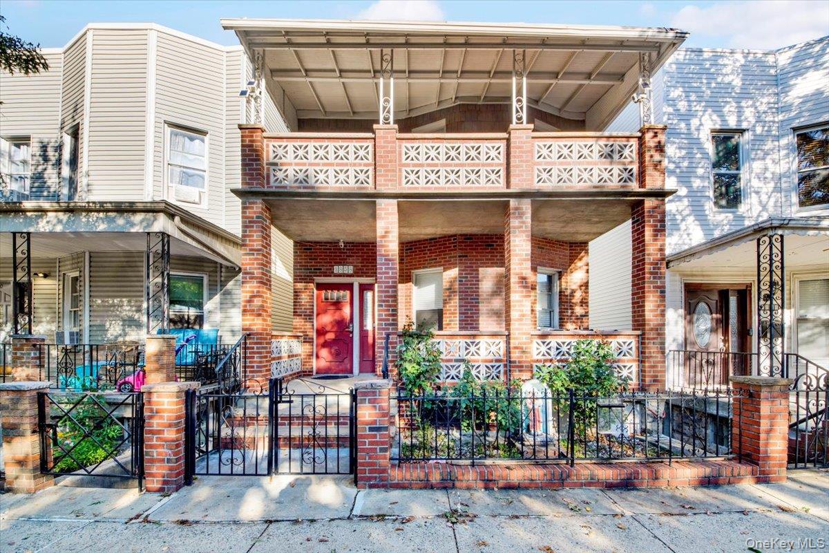 #1 photo, 1858 Wallace Avenue, ブロンクス区 Bronx , NY 10462