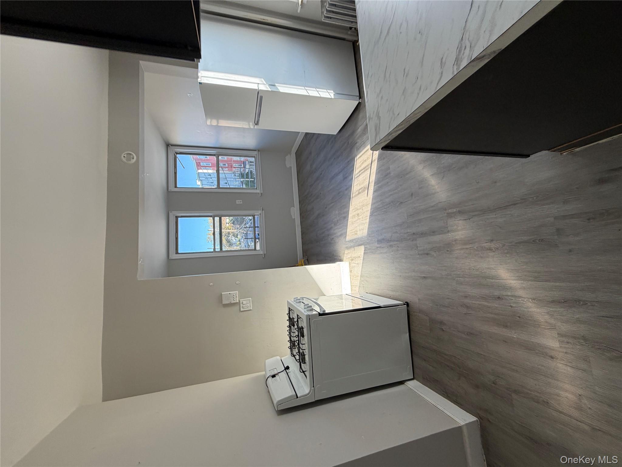 #8 photo, 31 Spruce Street, Yonkers , NY 10701