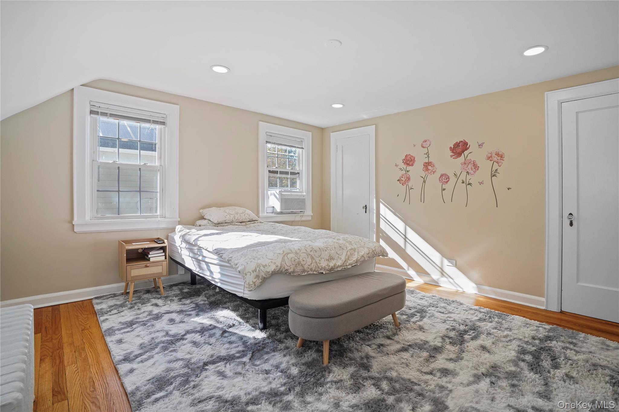 #20 photo, 8 Craven Lane, White Plains , NY 10605