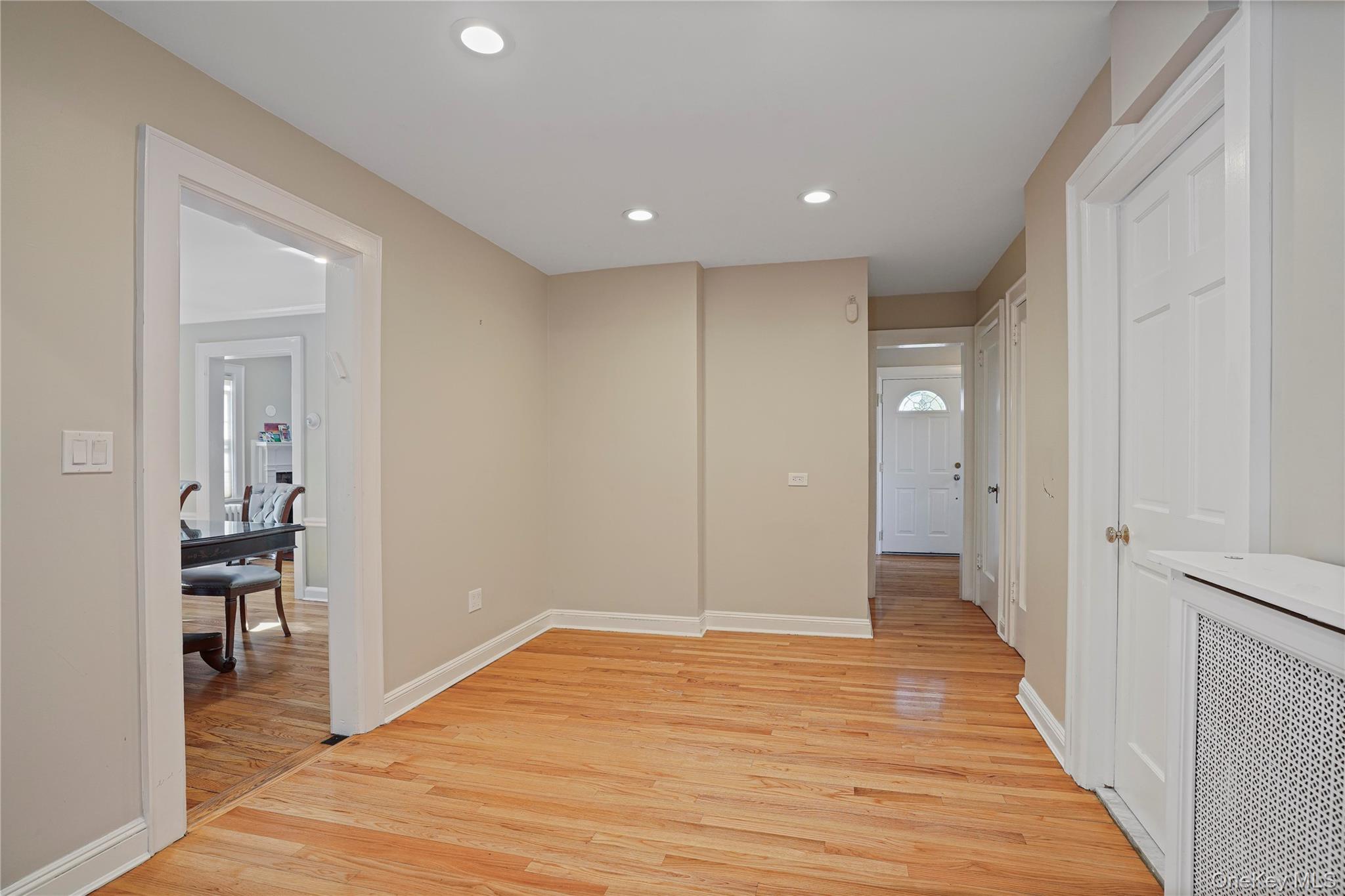 #6 photo, 8 Craven Lane, White Plains , NY 10605