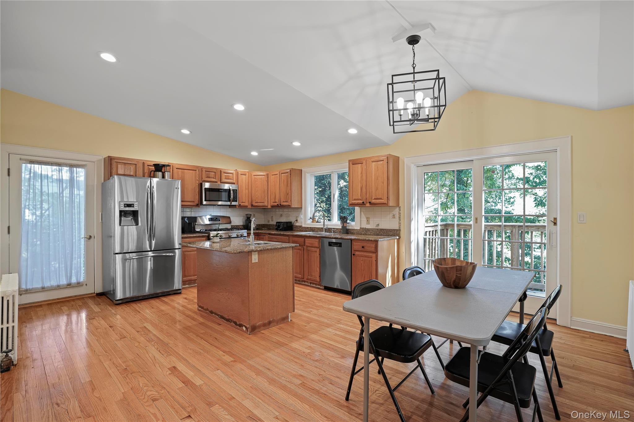 #7 photo, 8 Craven Lane, White Plains , NY 10605