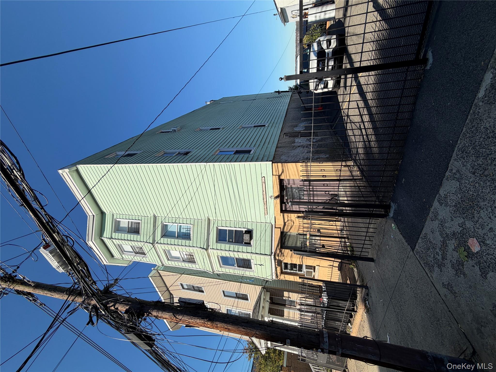 #1 photo, 25 Cliff Street, Yonkers , NY 10701