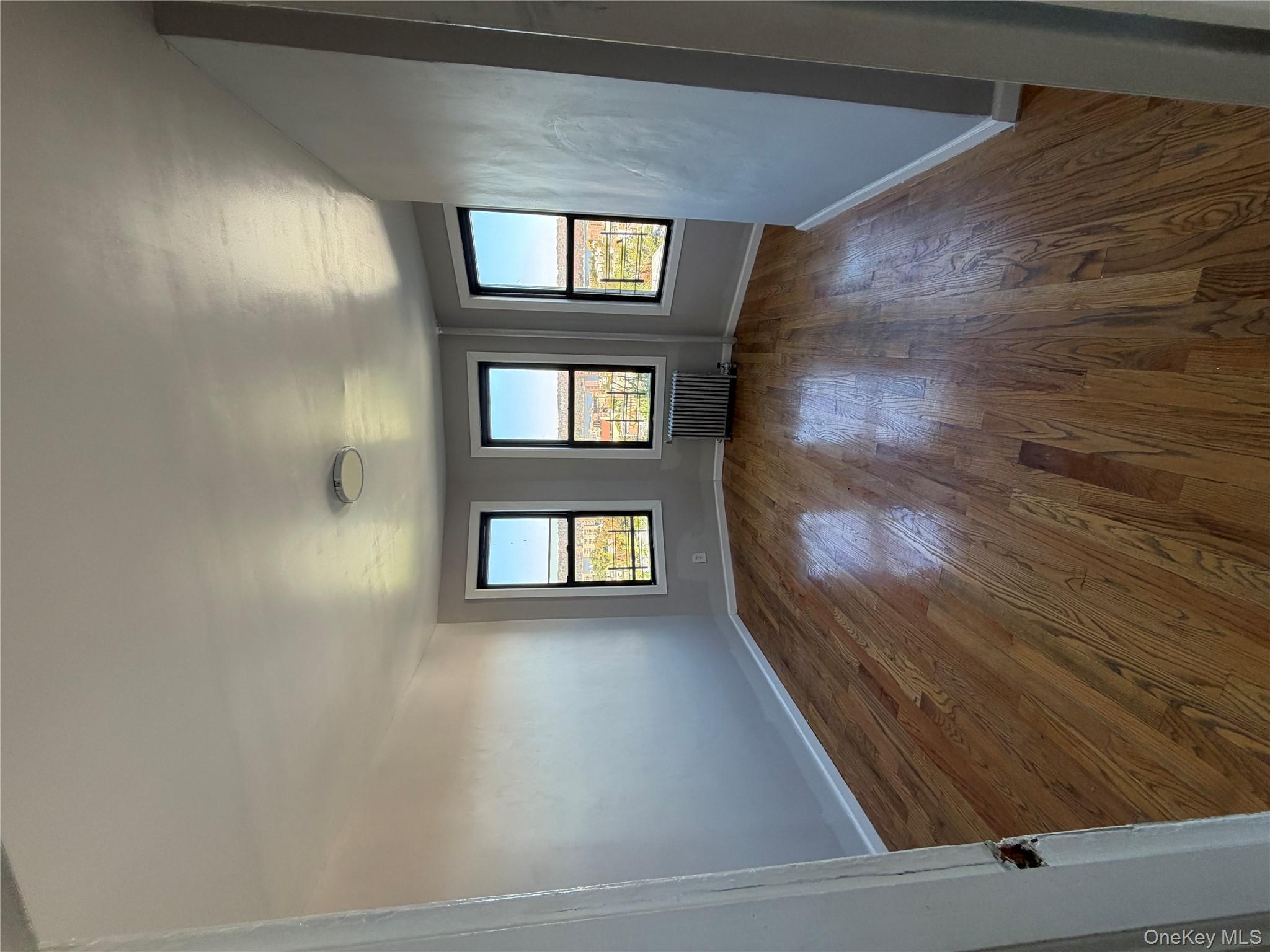 #8 photo, 25 Cliff Street, Yonkers , NY 10701