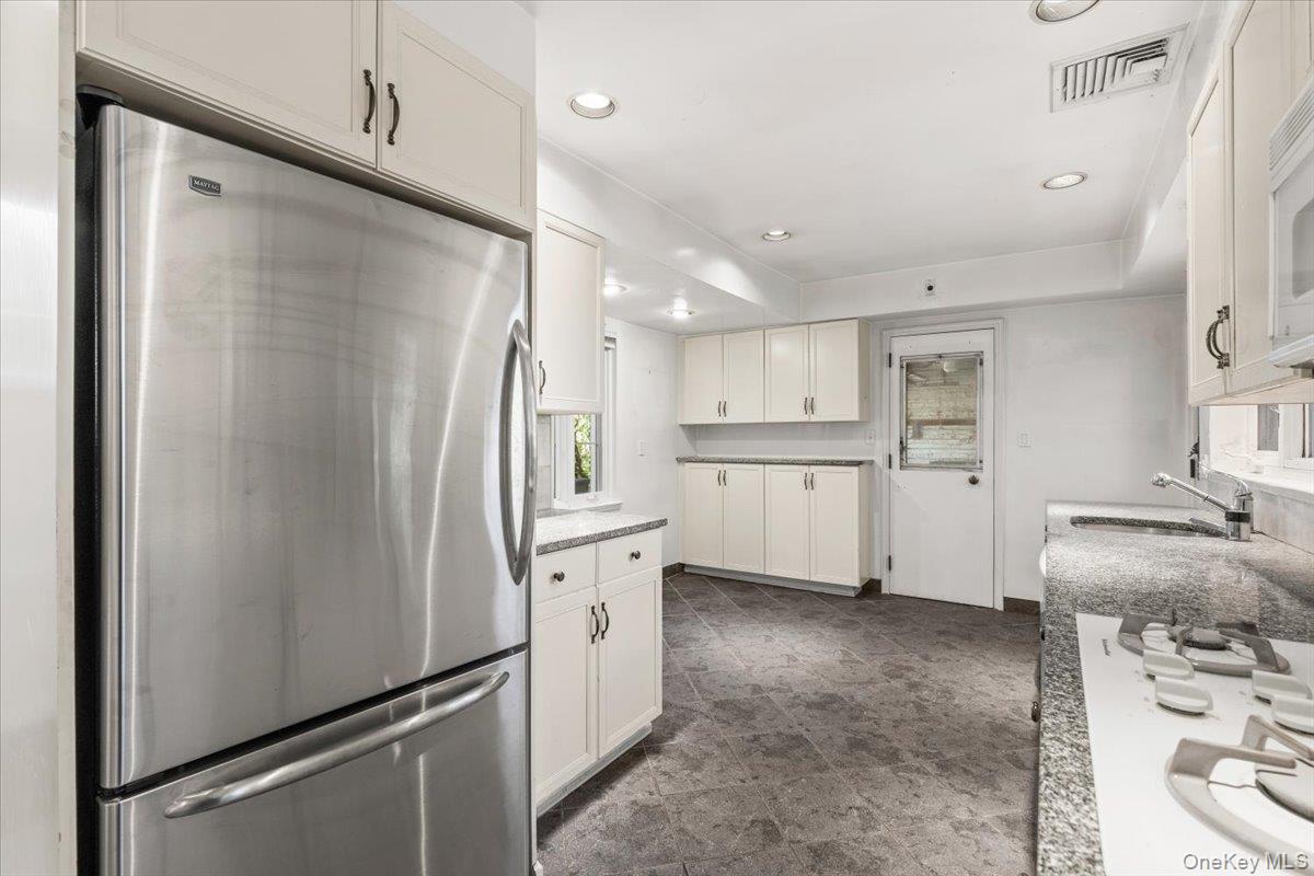 #15 photo, 210 WYNDCLIFF Road, Scarsdale , NY 10583